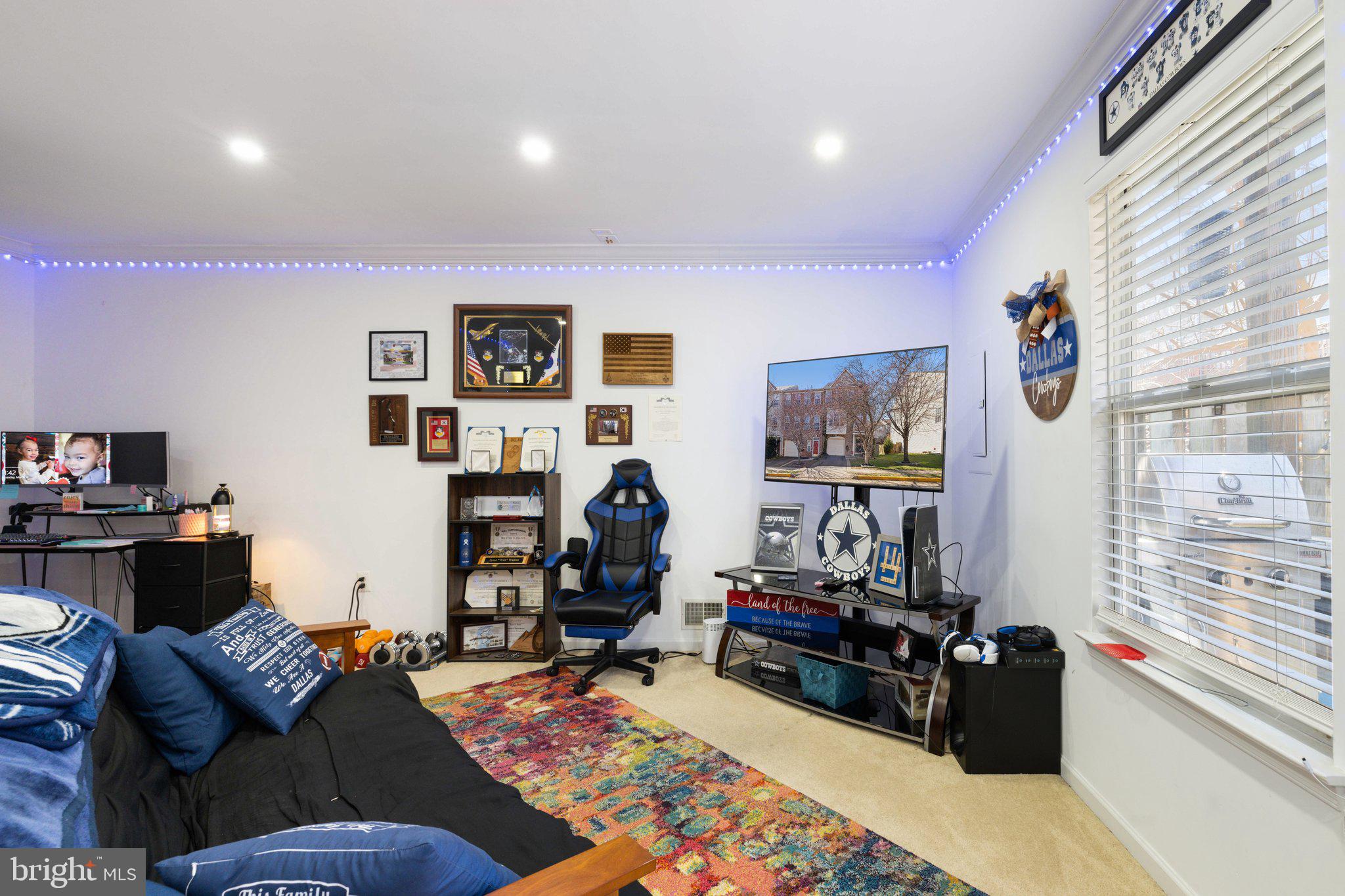 LEE OVERLOOK - Residential