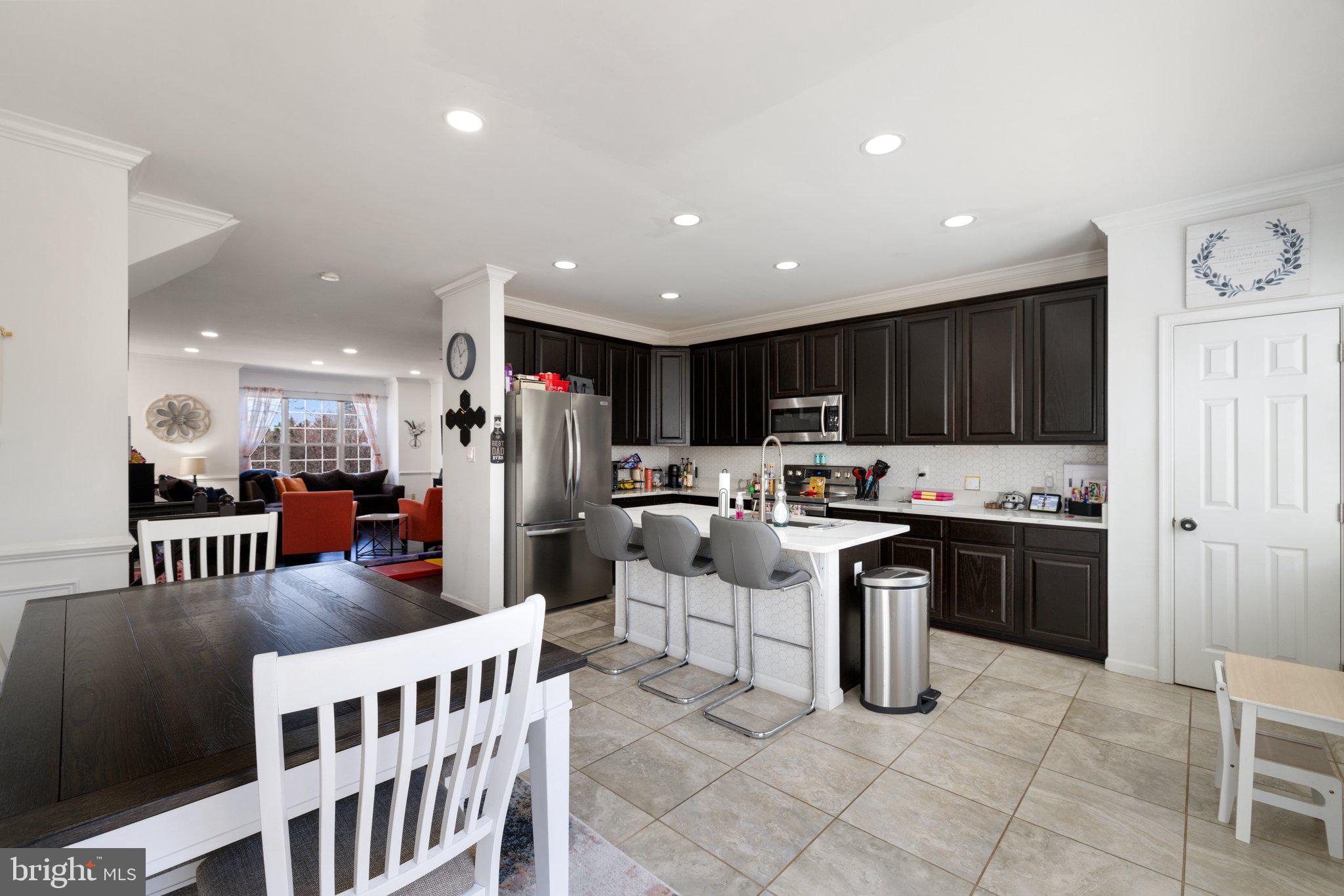 LEE OVERLOOK - Residential