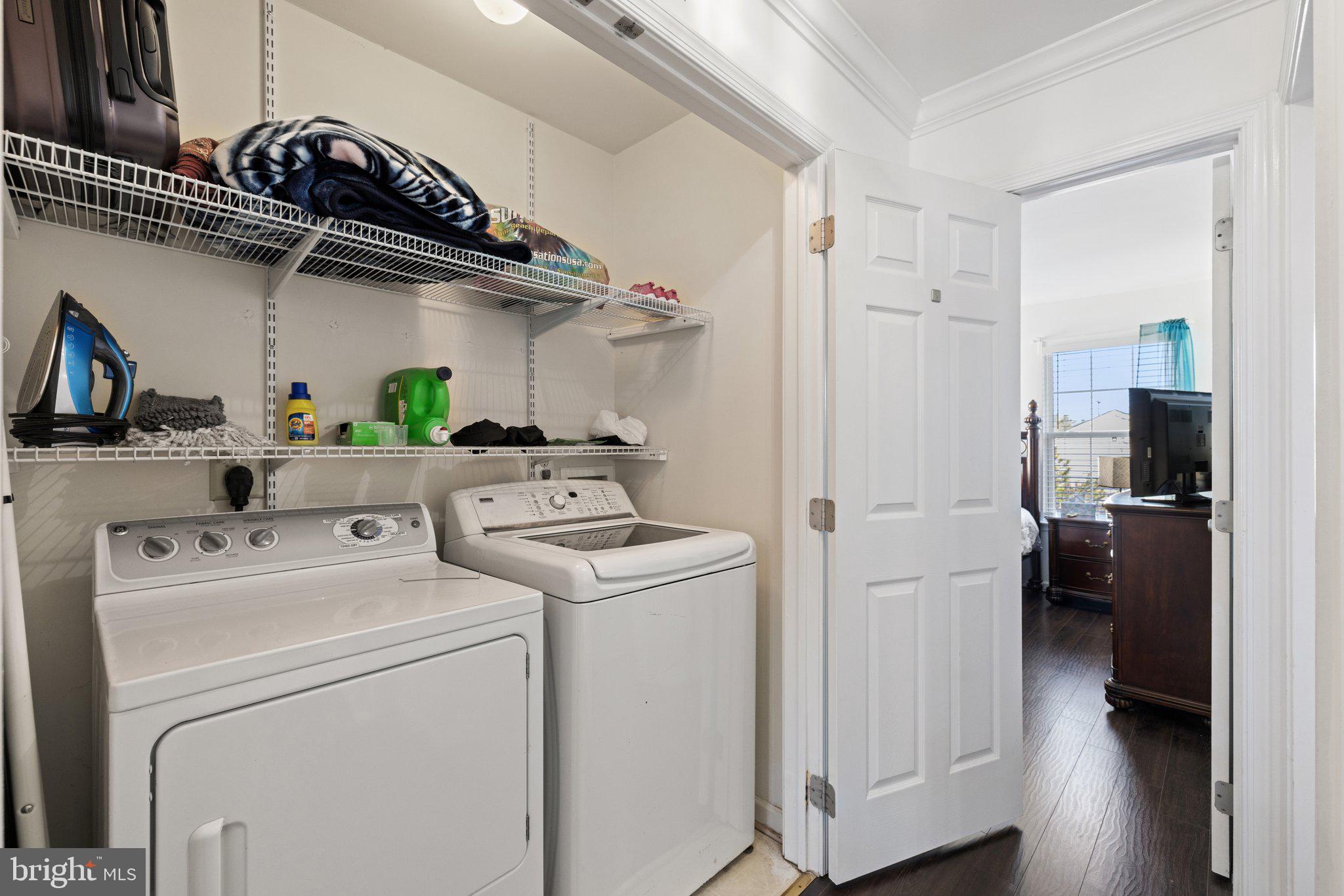 LEE OVERLOOK - Residential