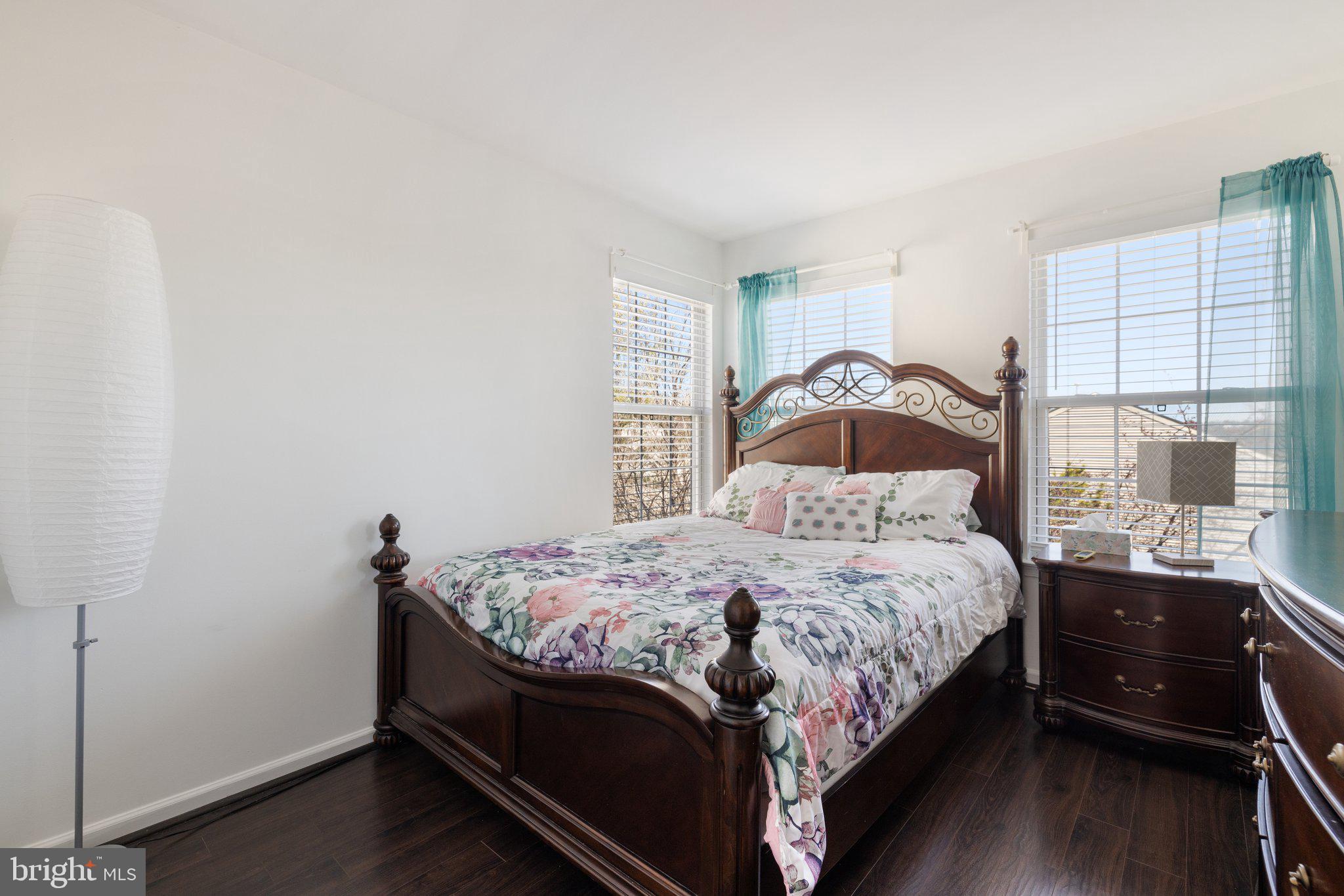 LEE OVERLOOK - Residential