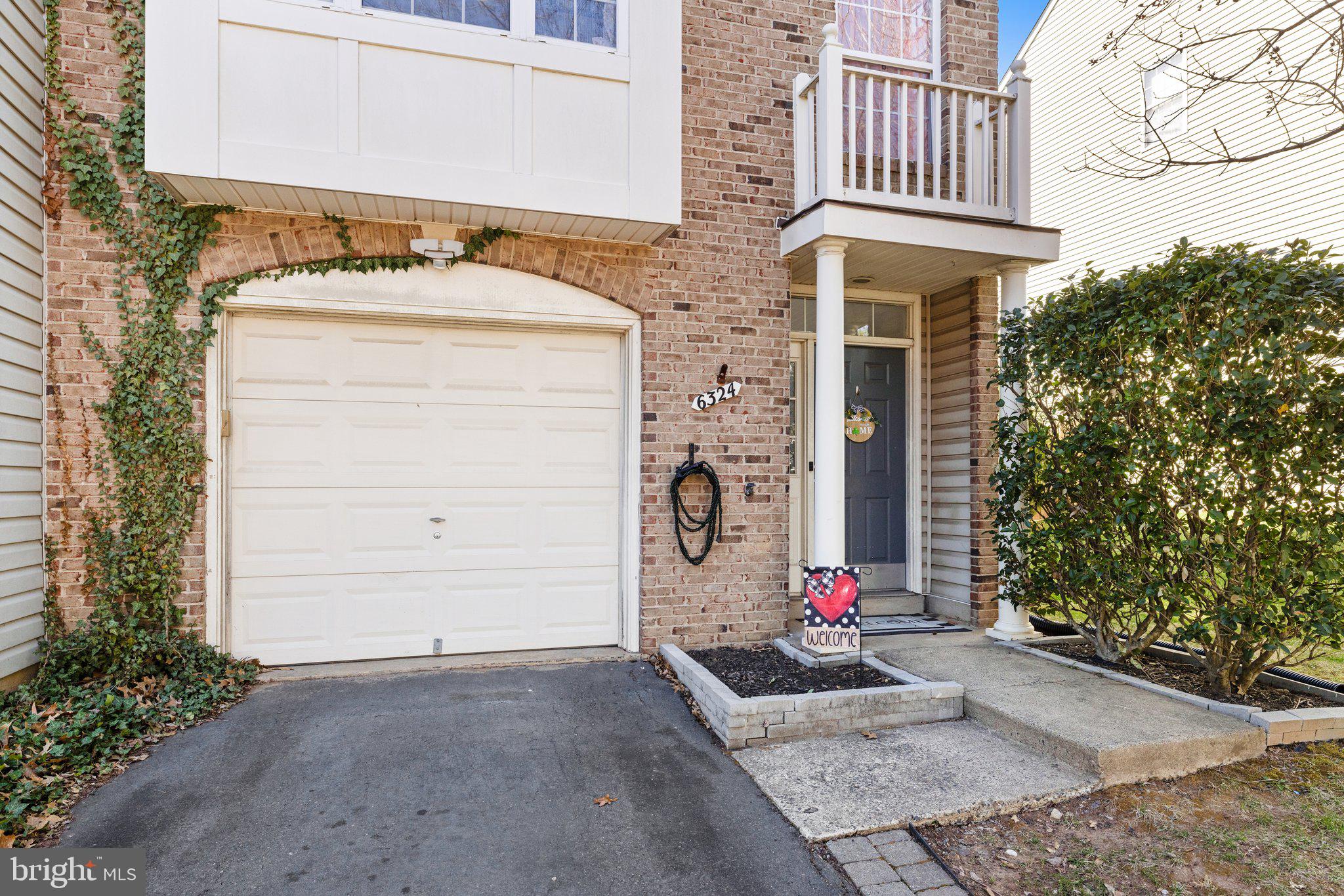 LEE OVERLOOK - Residential