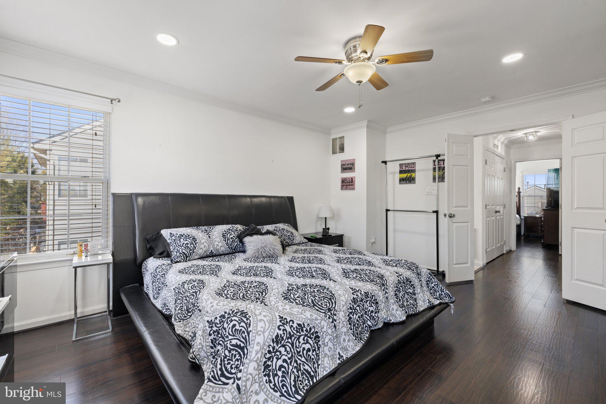 LEE OVERLOOK - Residential