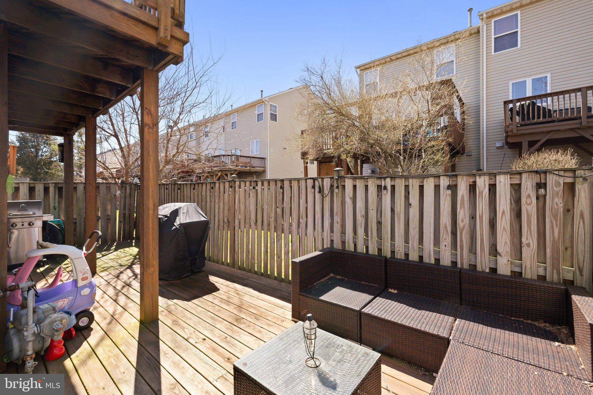 LEE OVERLOOK - Residential