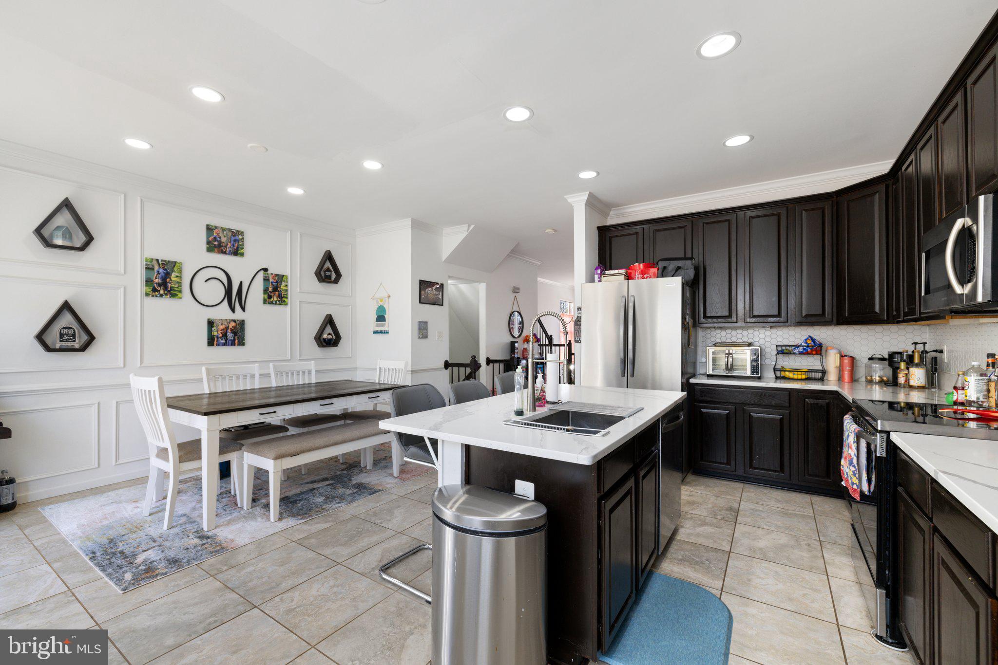 LEE OVERLOOK - Residential