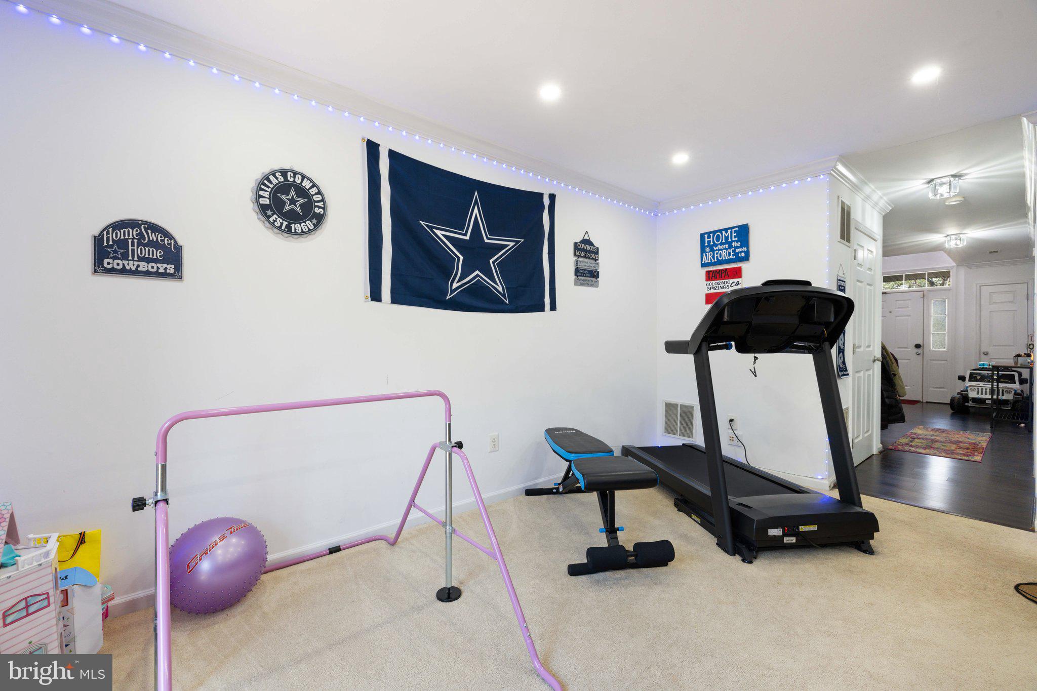 LEE OVERLOOK - Residential