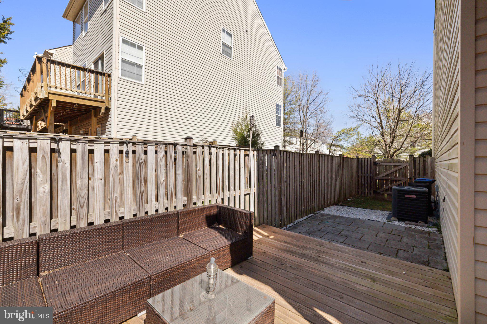 LEE OVERLOOK - Residential