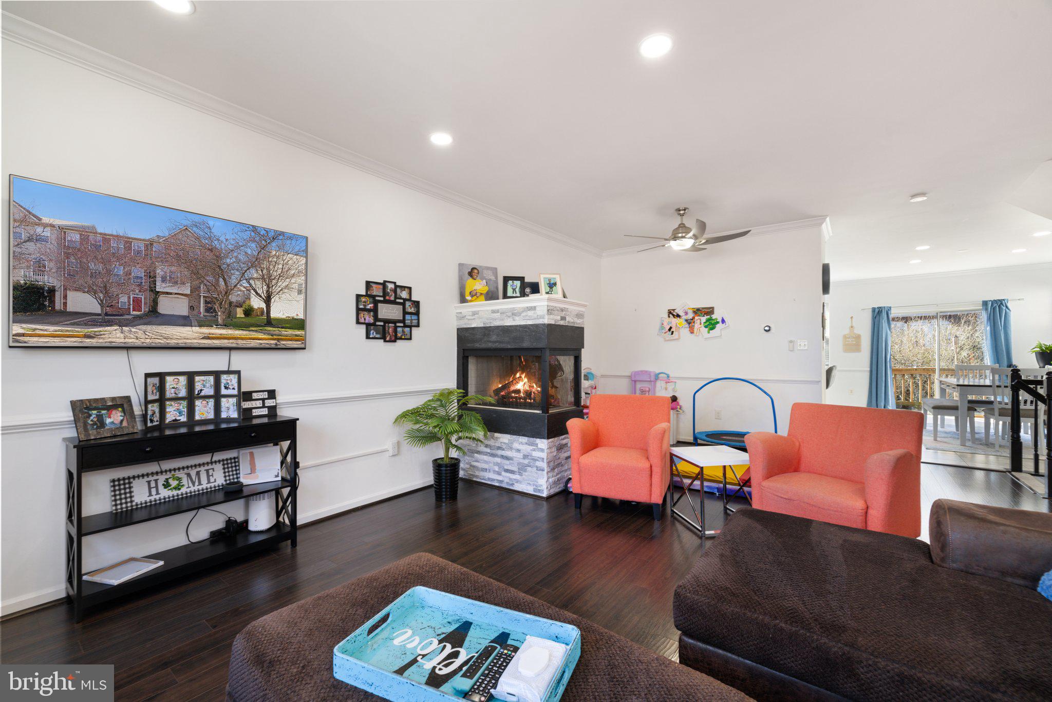 LEE OVERLOOK - Residential