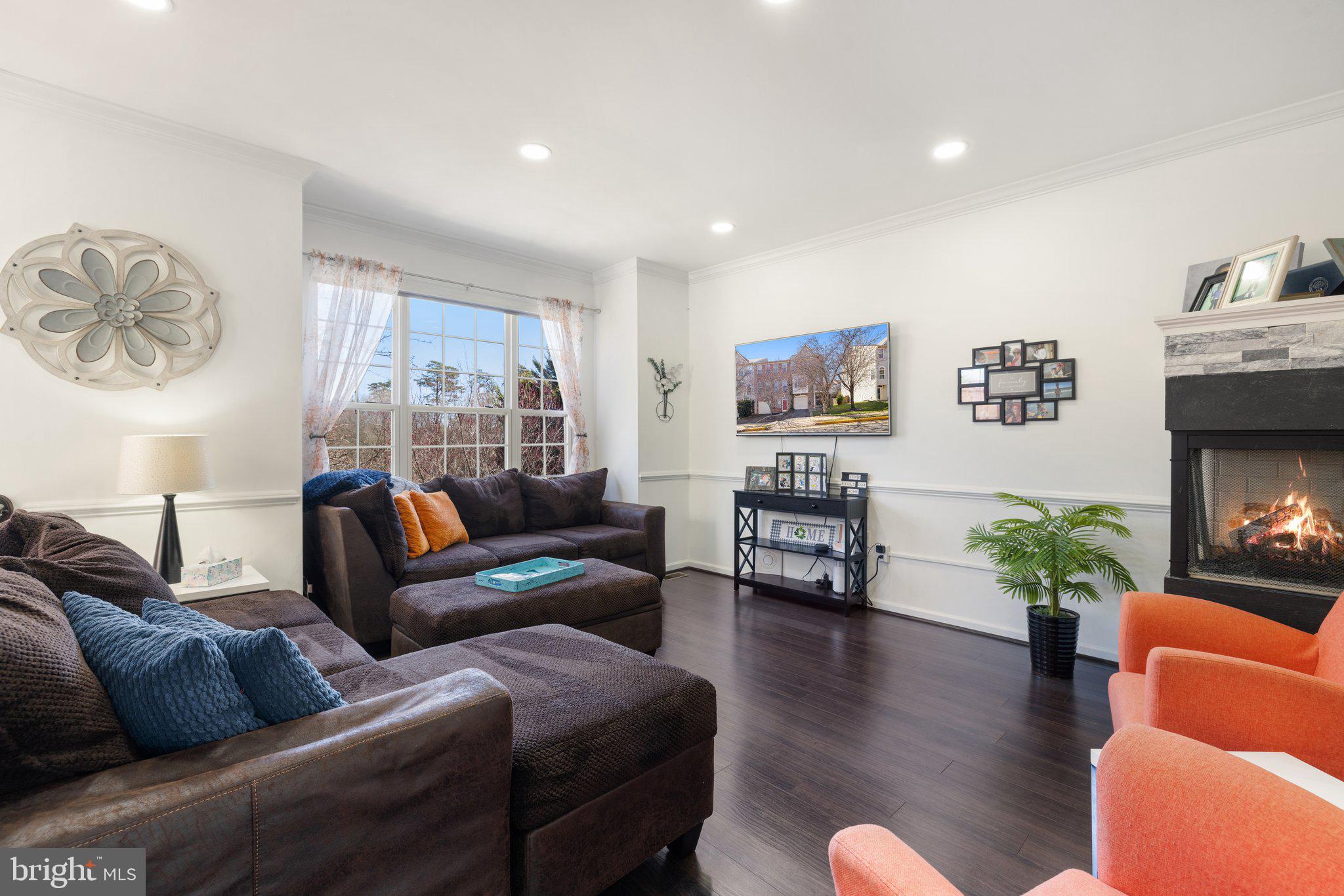 LEE OVERLOOK - Residential