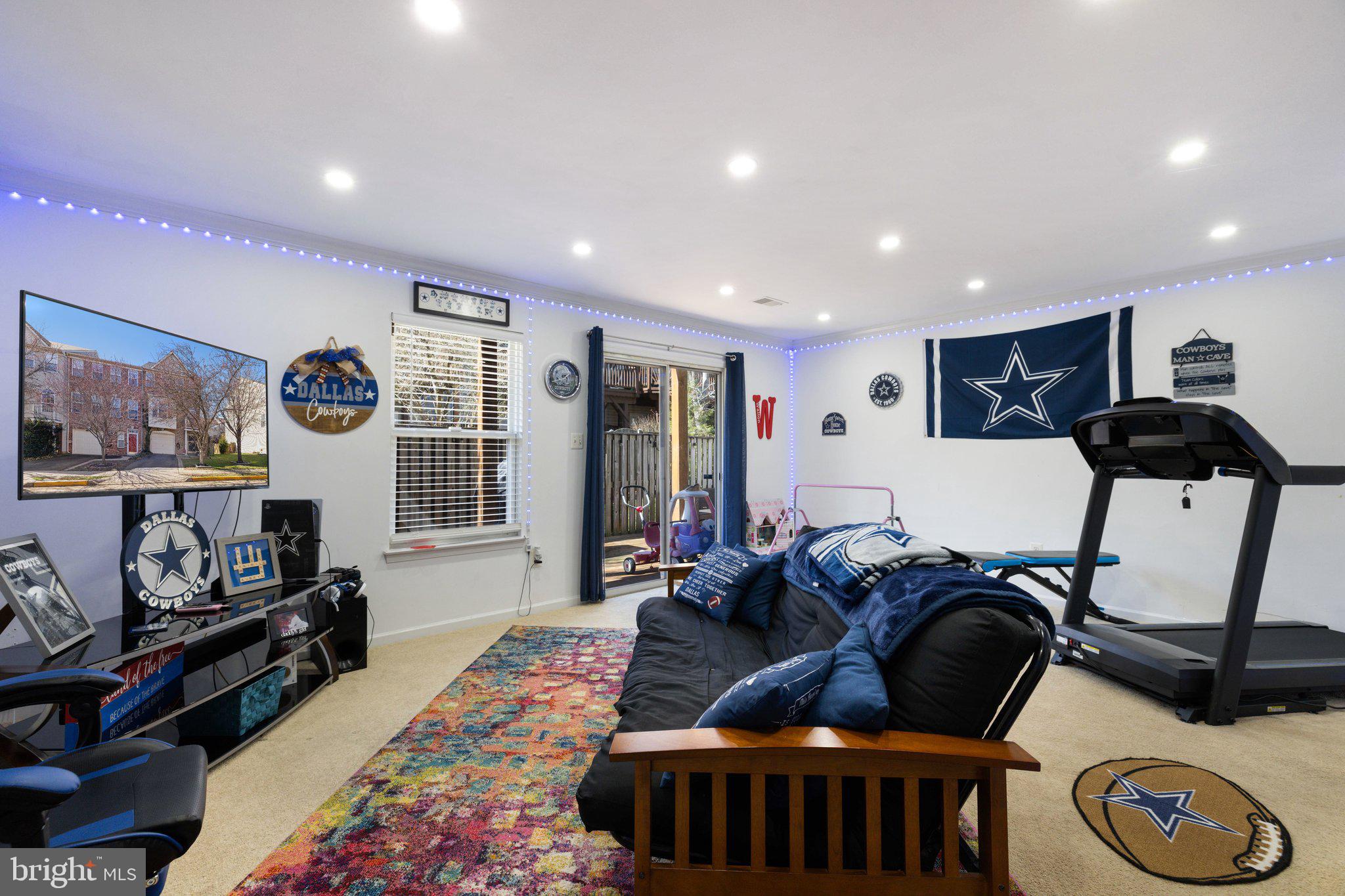 LEE OVERLOOK - Residential