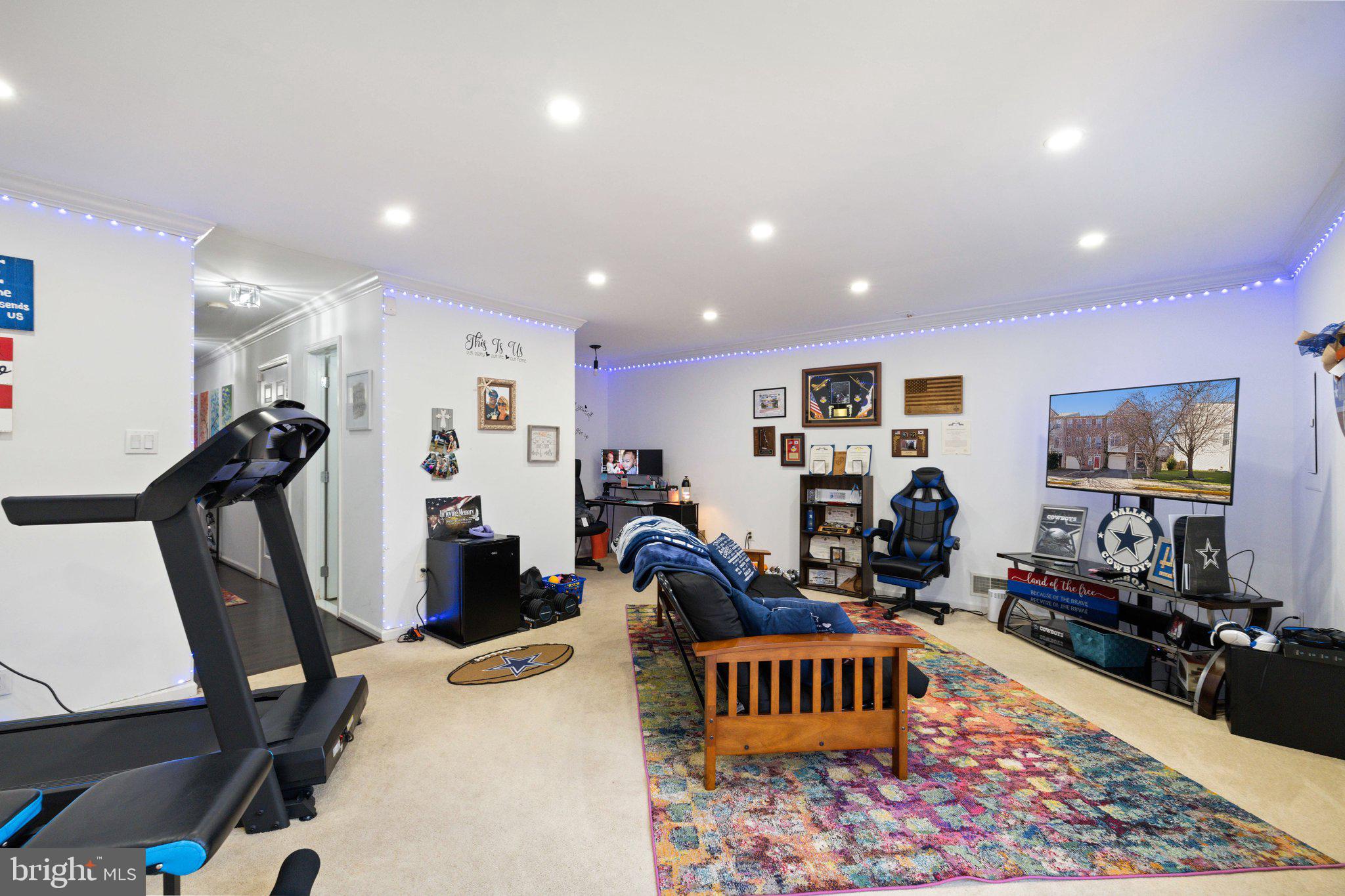 LEE OVERLOOK - Residential