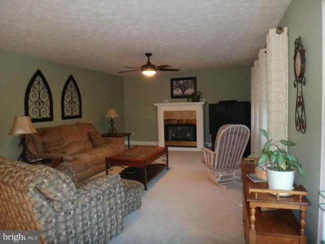 CRESAPTOWN - Residential