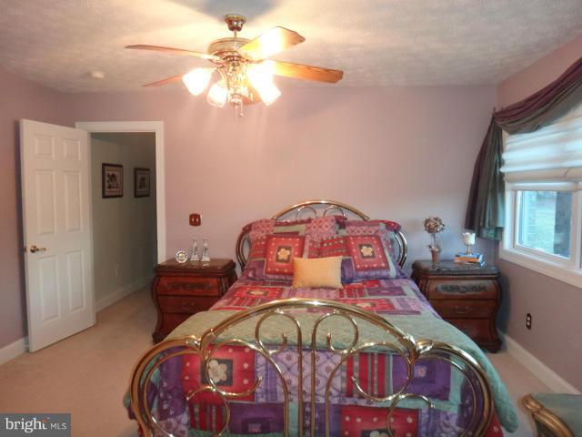 CRESAPTOWN - Residential