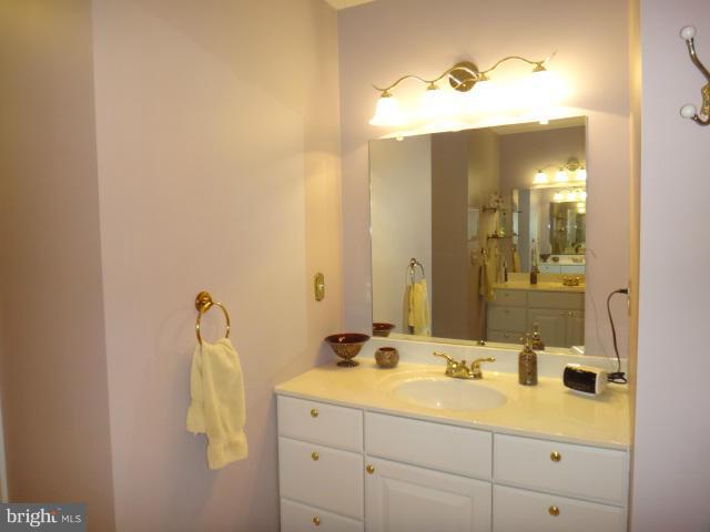 CRESAPTOWN - Residential