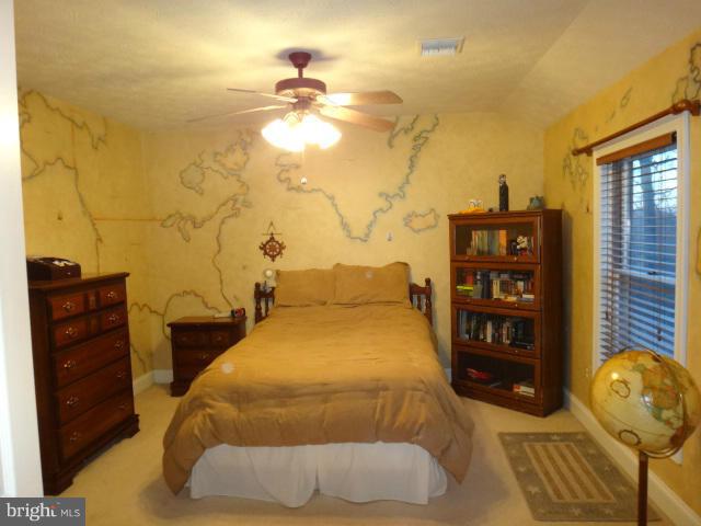 CRESAPTOWN - Residential