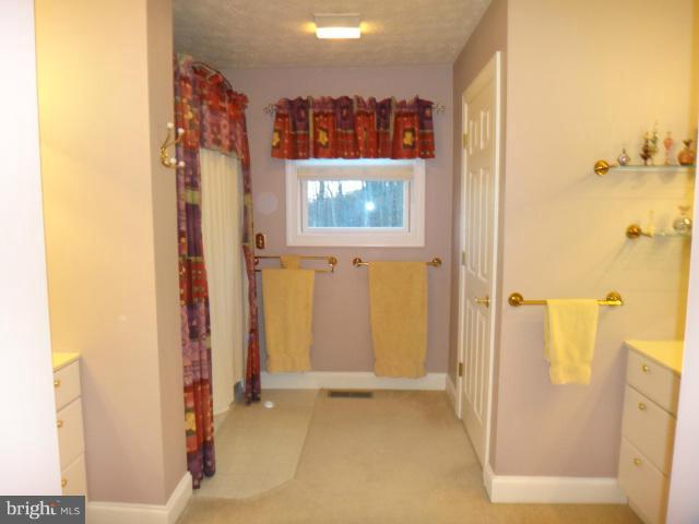 CRESAPTOWN - Residential