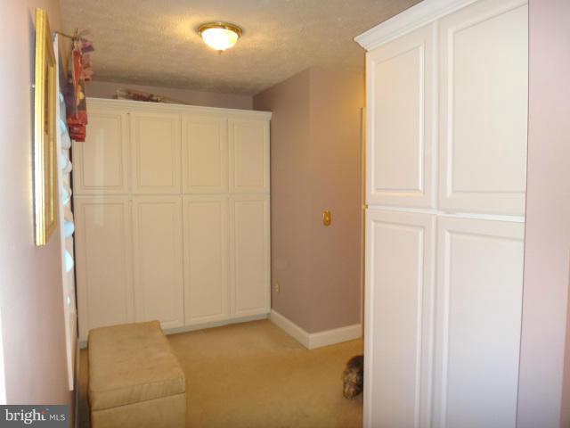 CRESAPTOWN - Residential