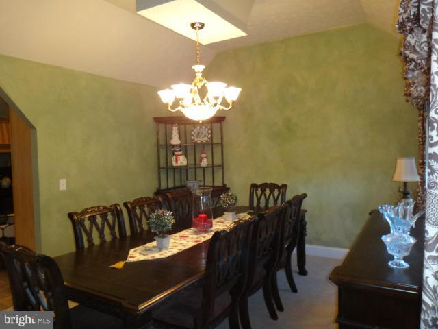 CRESAPTOWN - Residential