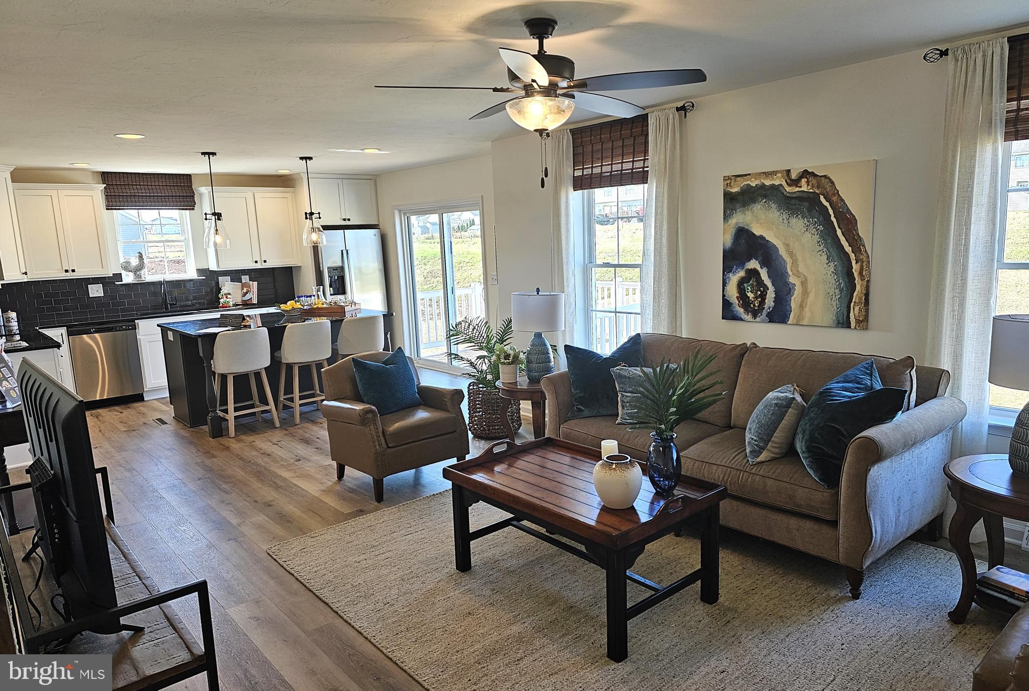 KINGS COURT AT BROWNSTONE - Residential