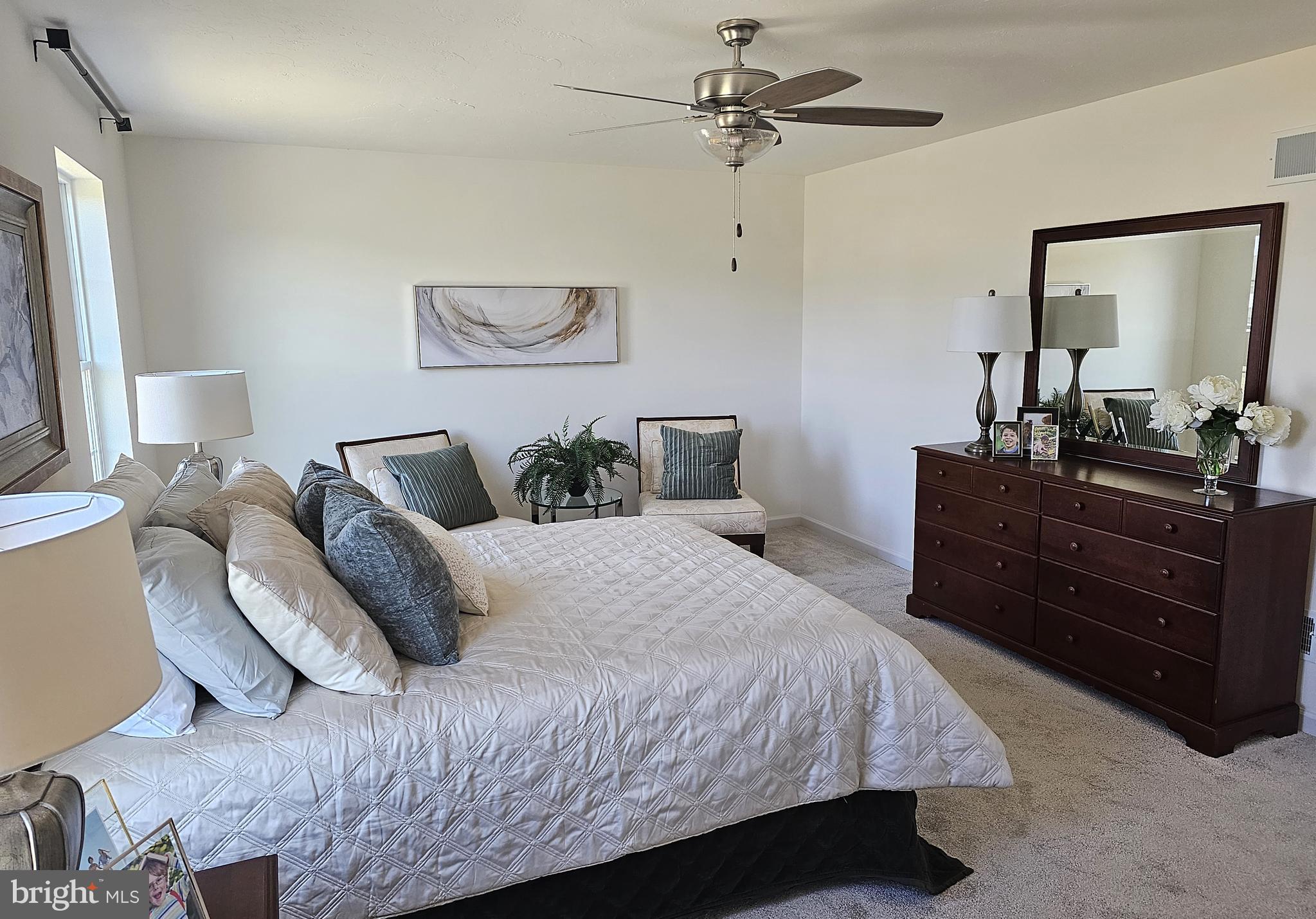 KINGS COURT AT BROWNSTONE - Residential