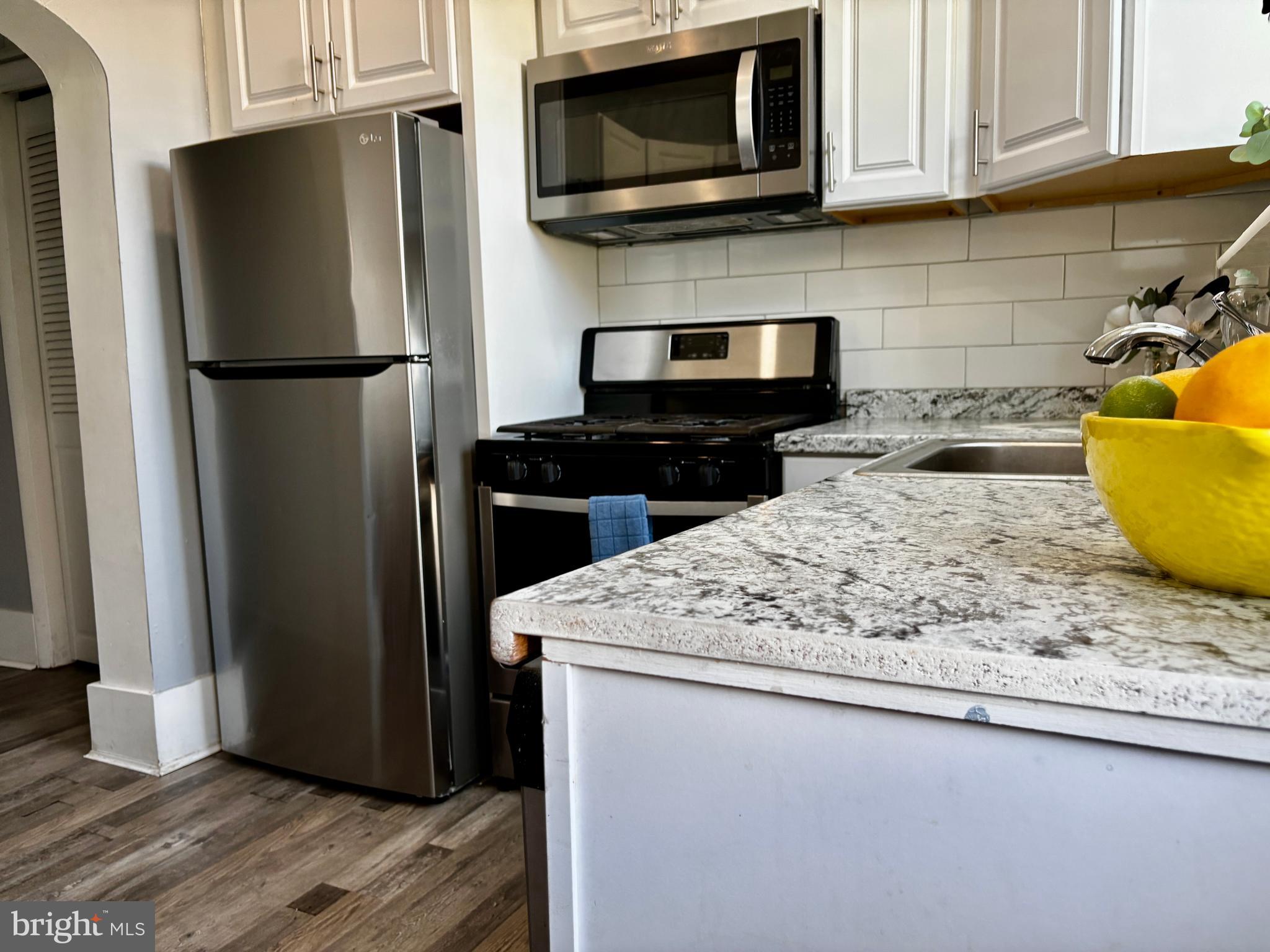 PORT RICHMOND - Residential