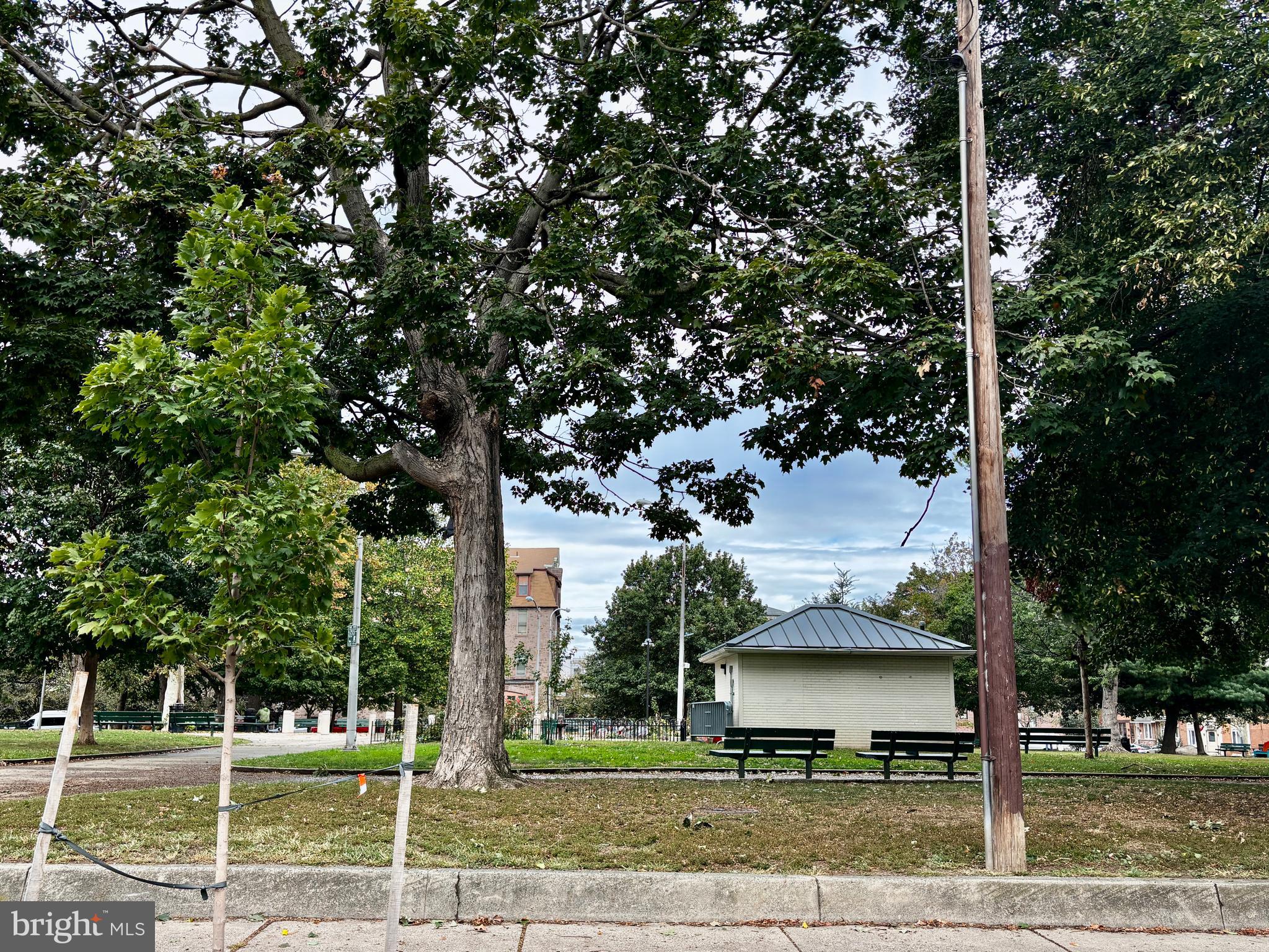 PORT RICHMOND - Residential