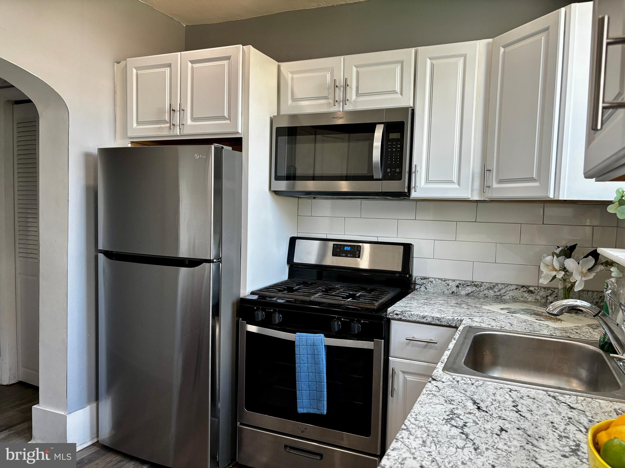 PORT RICHMOND - Residential