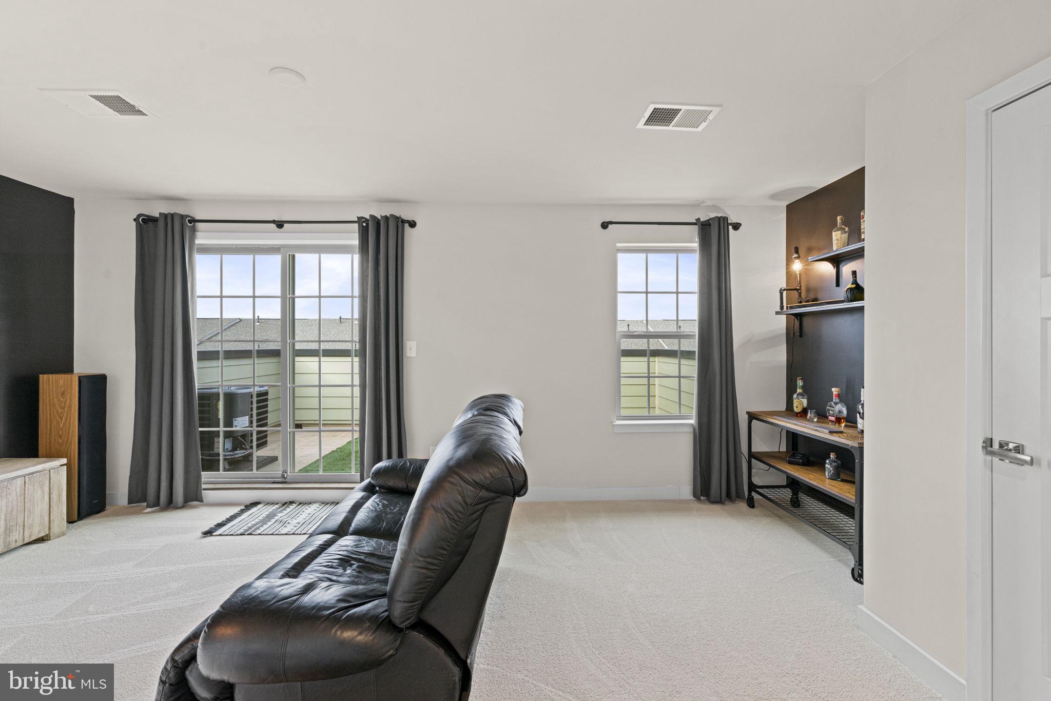 POTOMAC SHORES - Residential