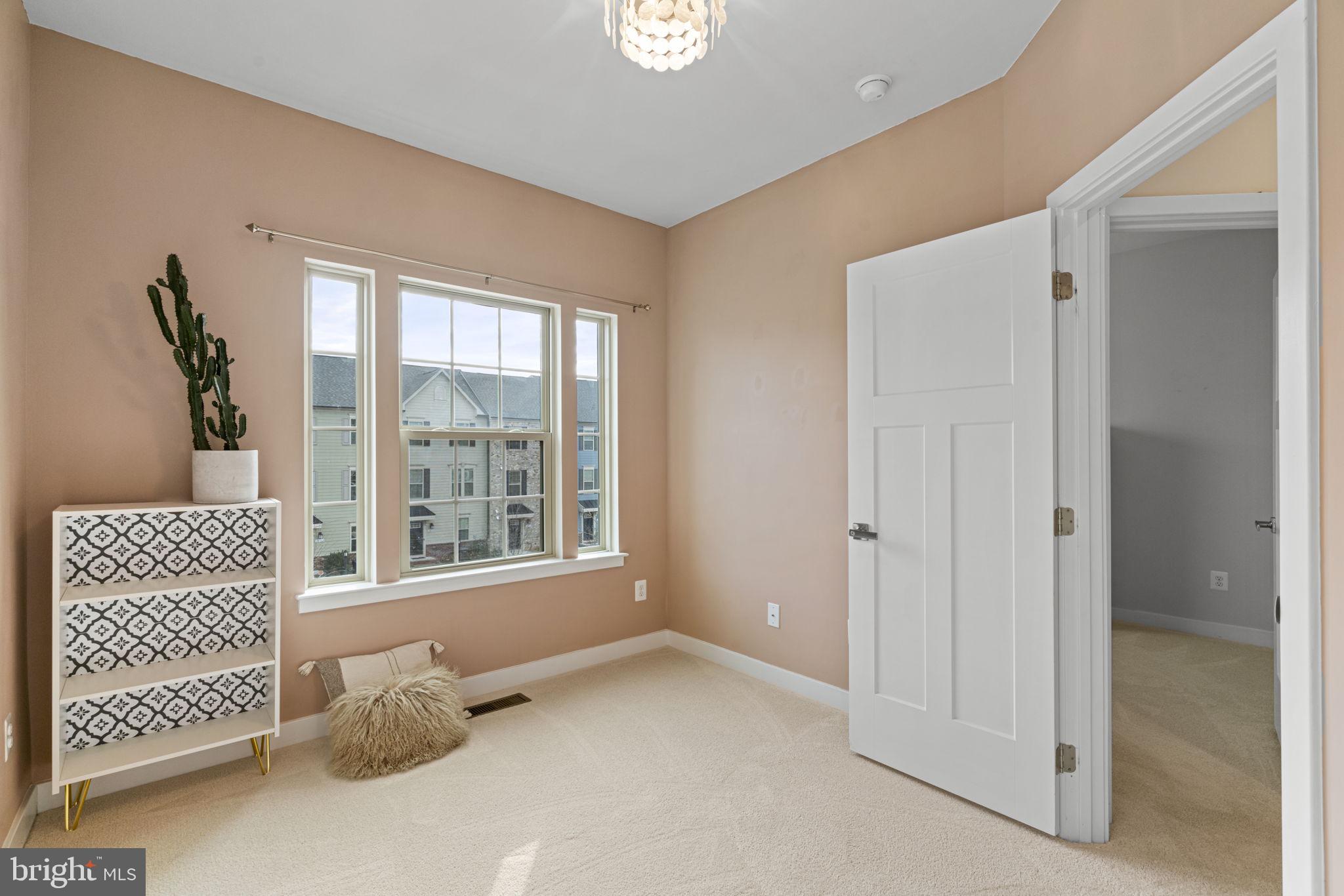 POTOMAC SHORES - Residential