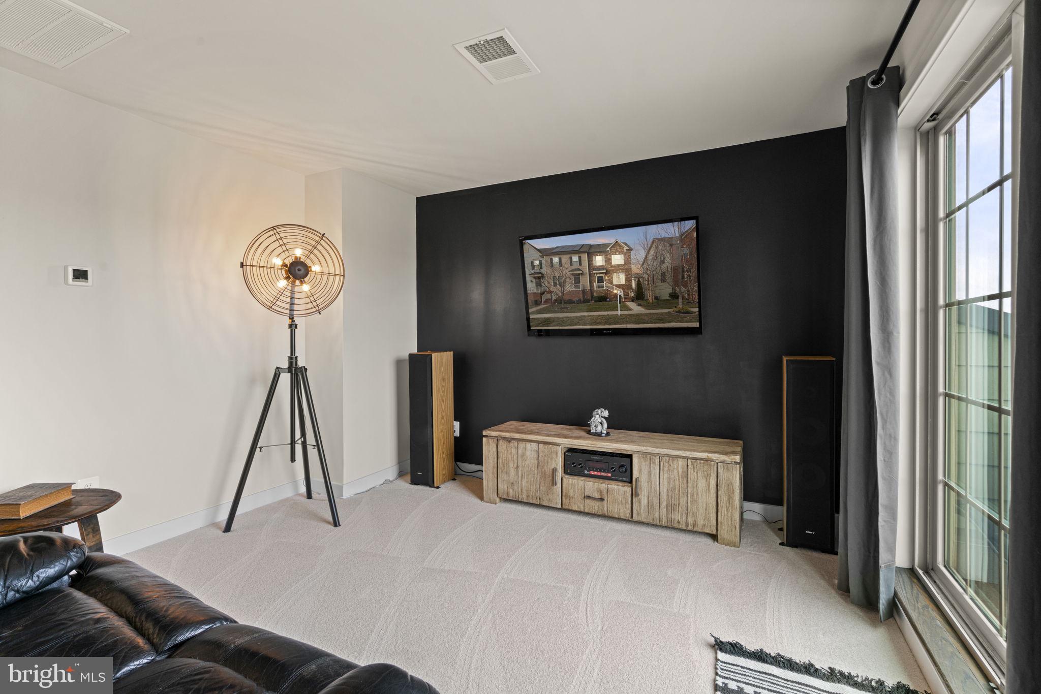 POTOMAC SHORES - Residential