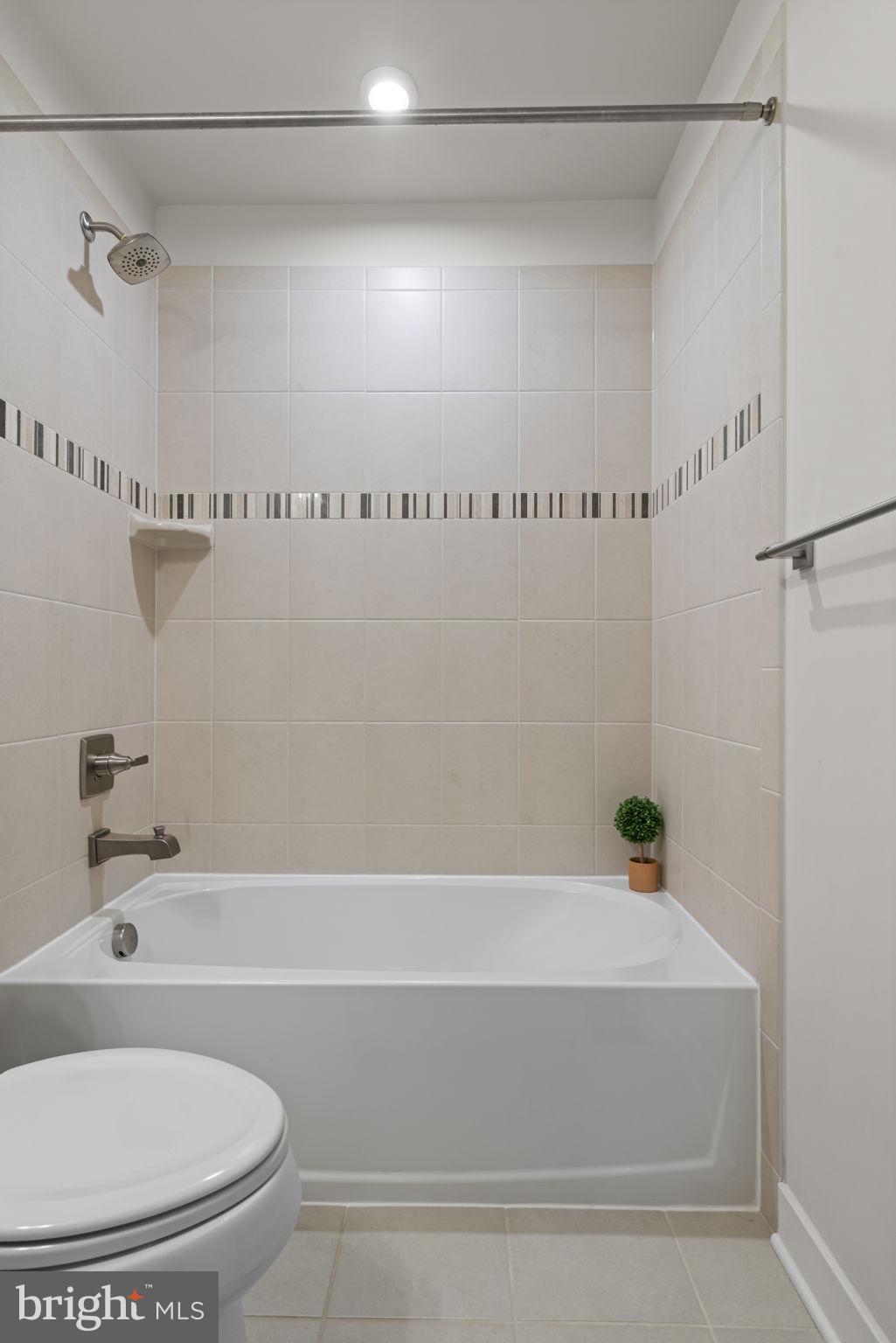 POTOMAC SHORES - Residential