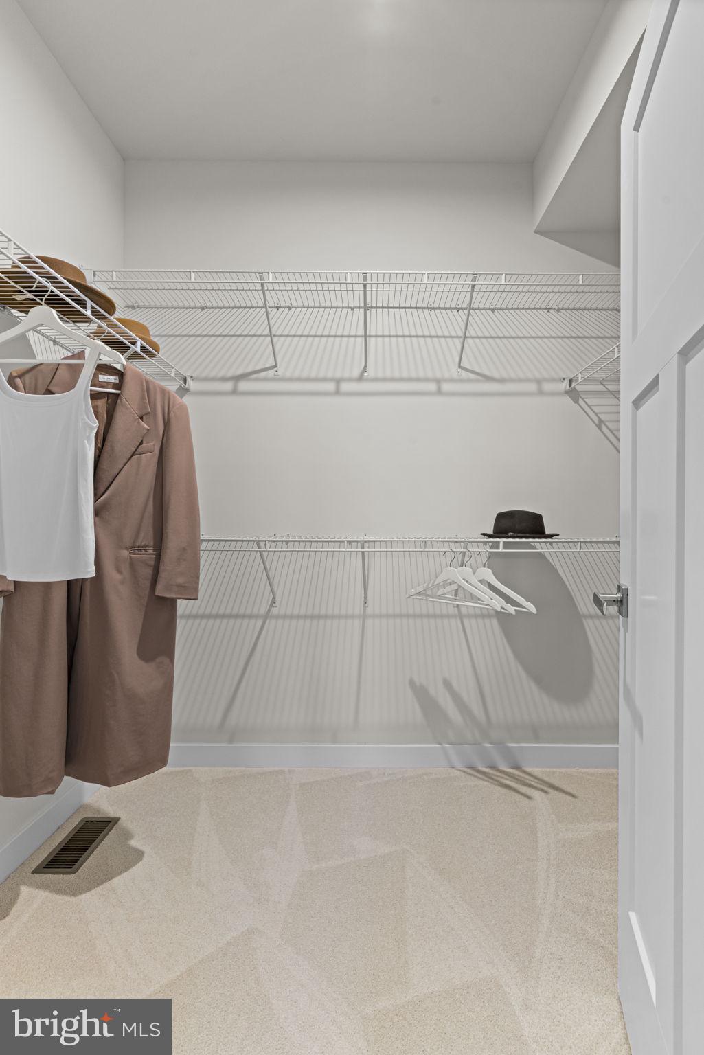 POTOMAC SHORES - Residential