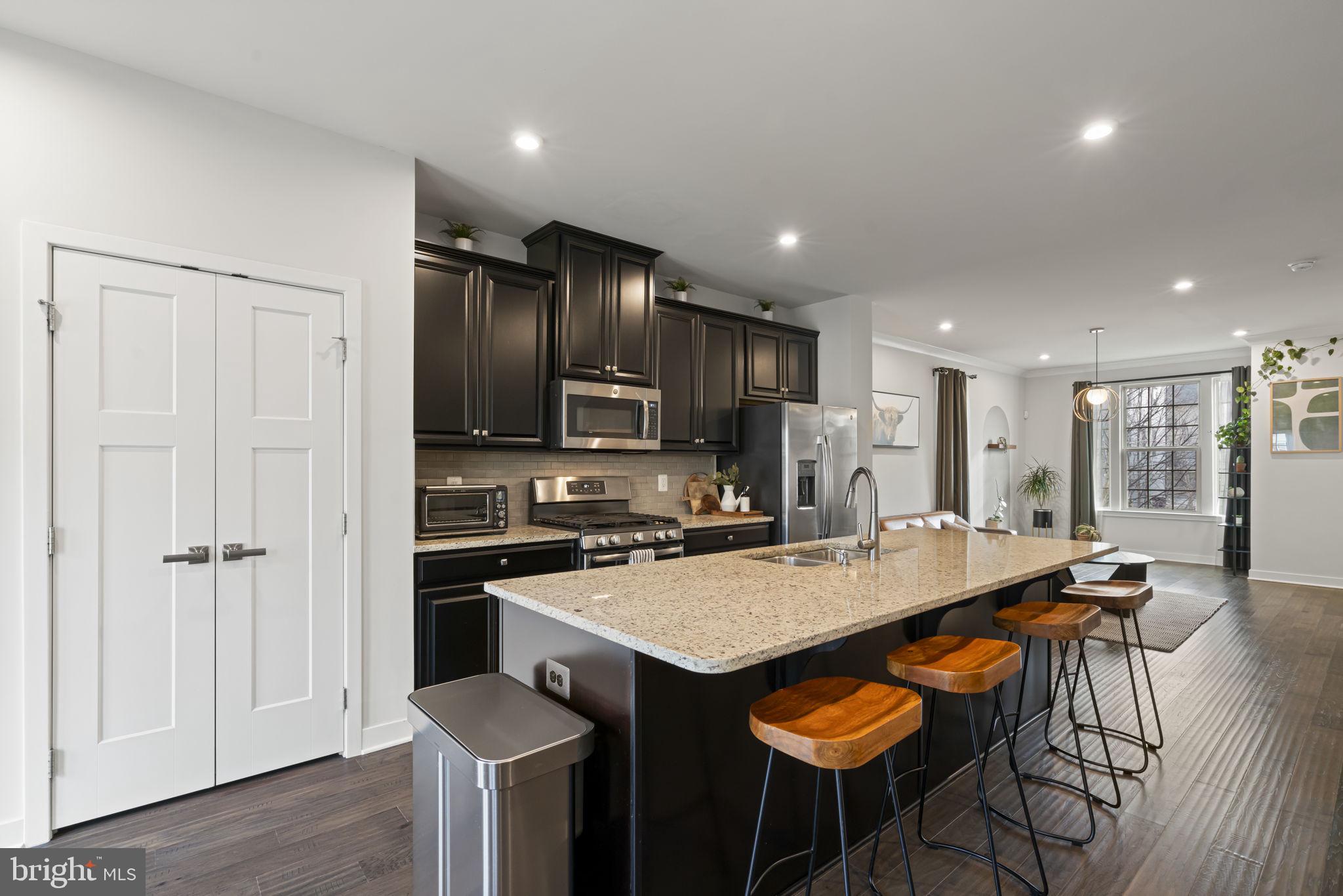 POTOMAC SHORES - Residential