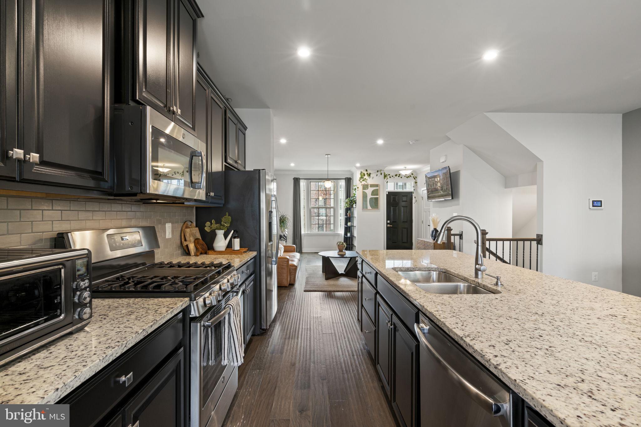 POTOMAC SHORES - Residential