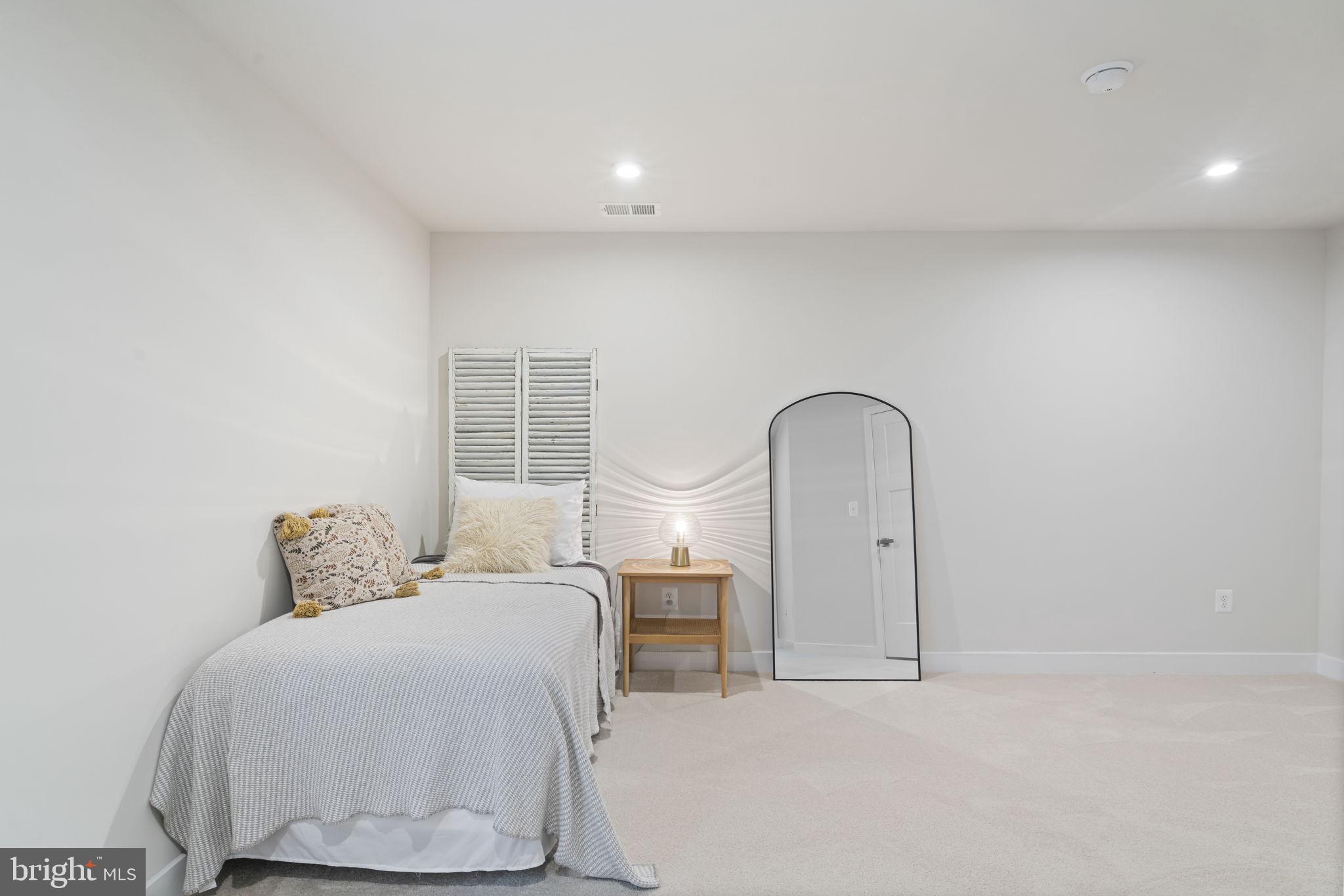 POTOMAC SHORES - Residential