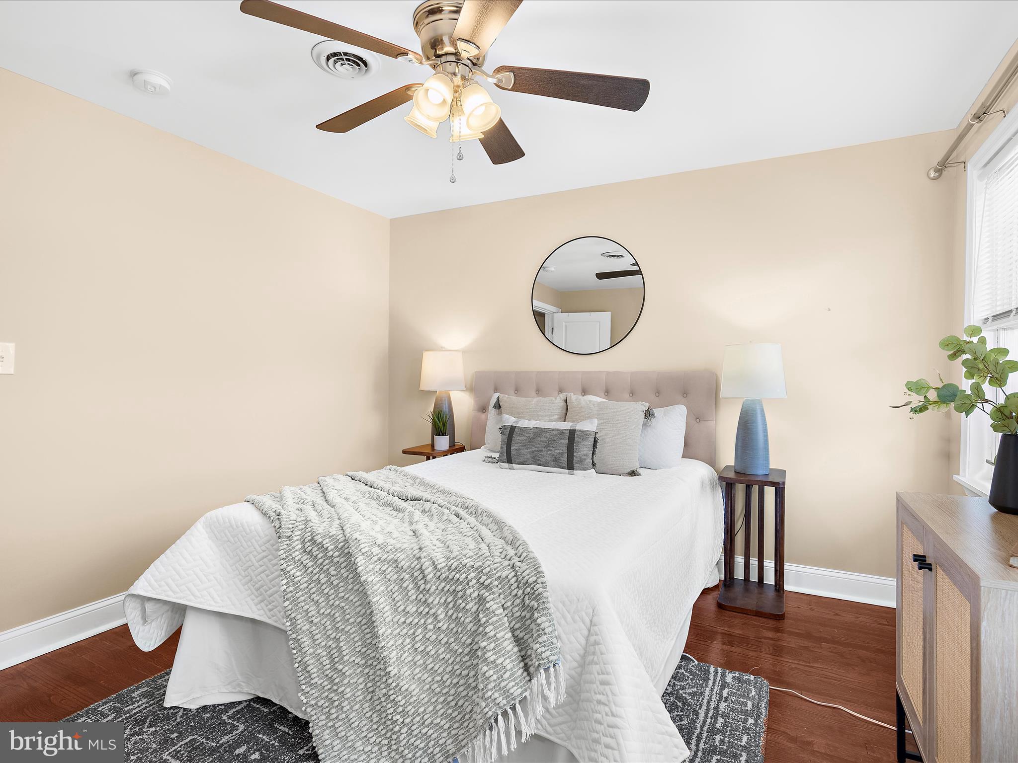 GREEKTOWN - Residential