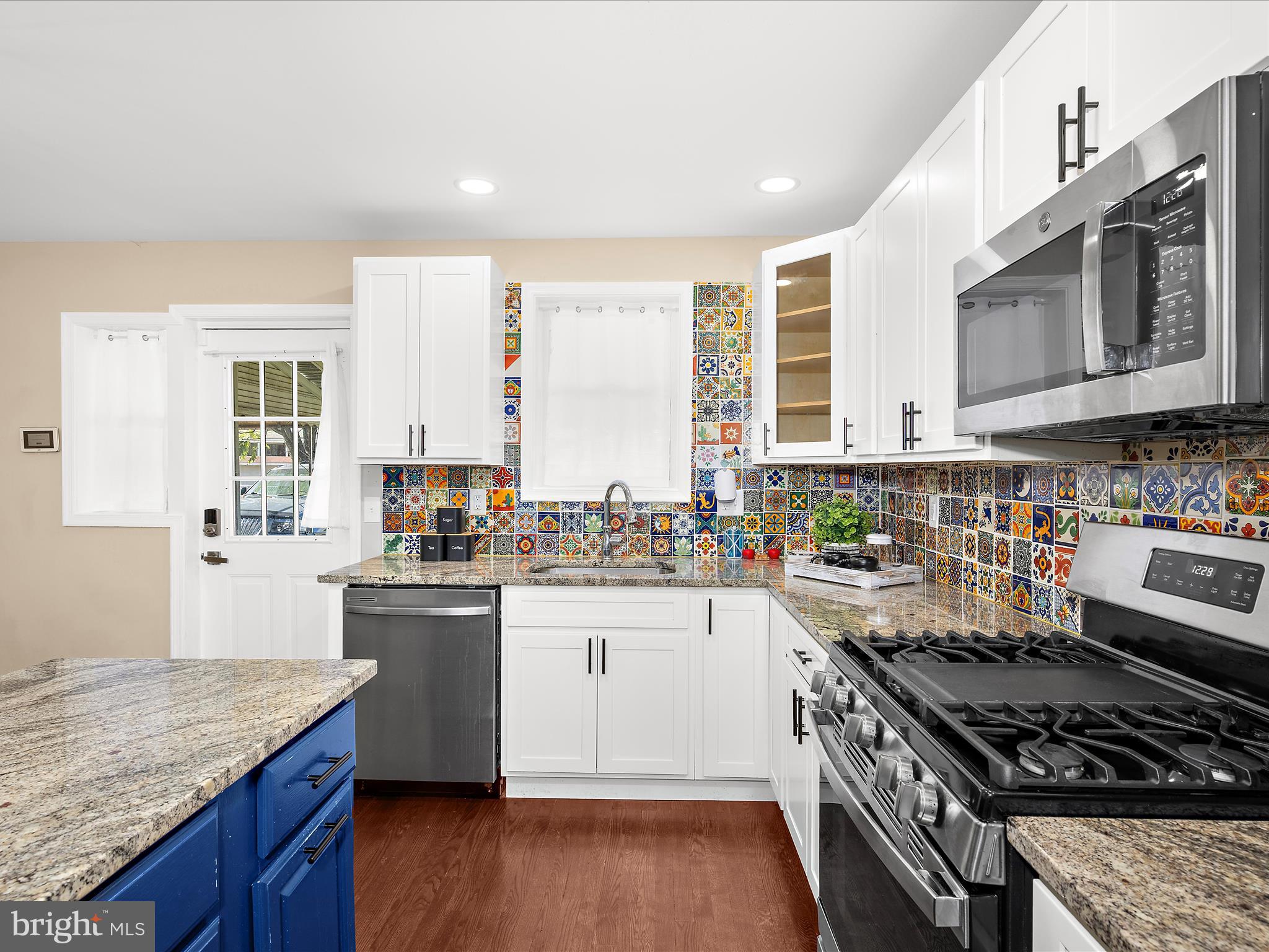 GREEKTOWN - Residential