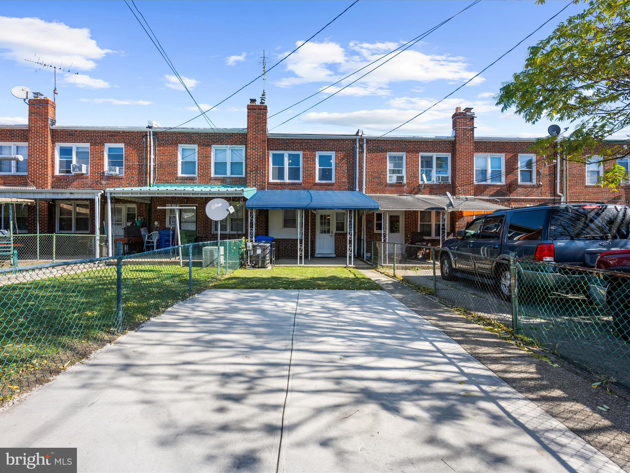 GREEKTOWN - Residential