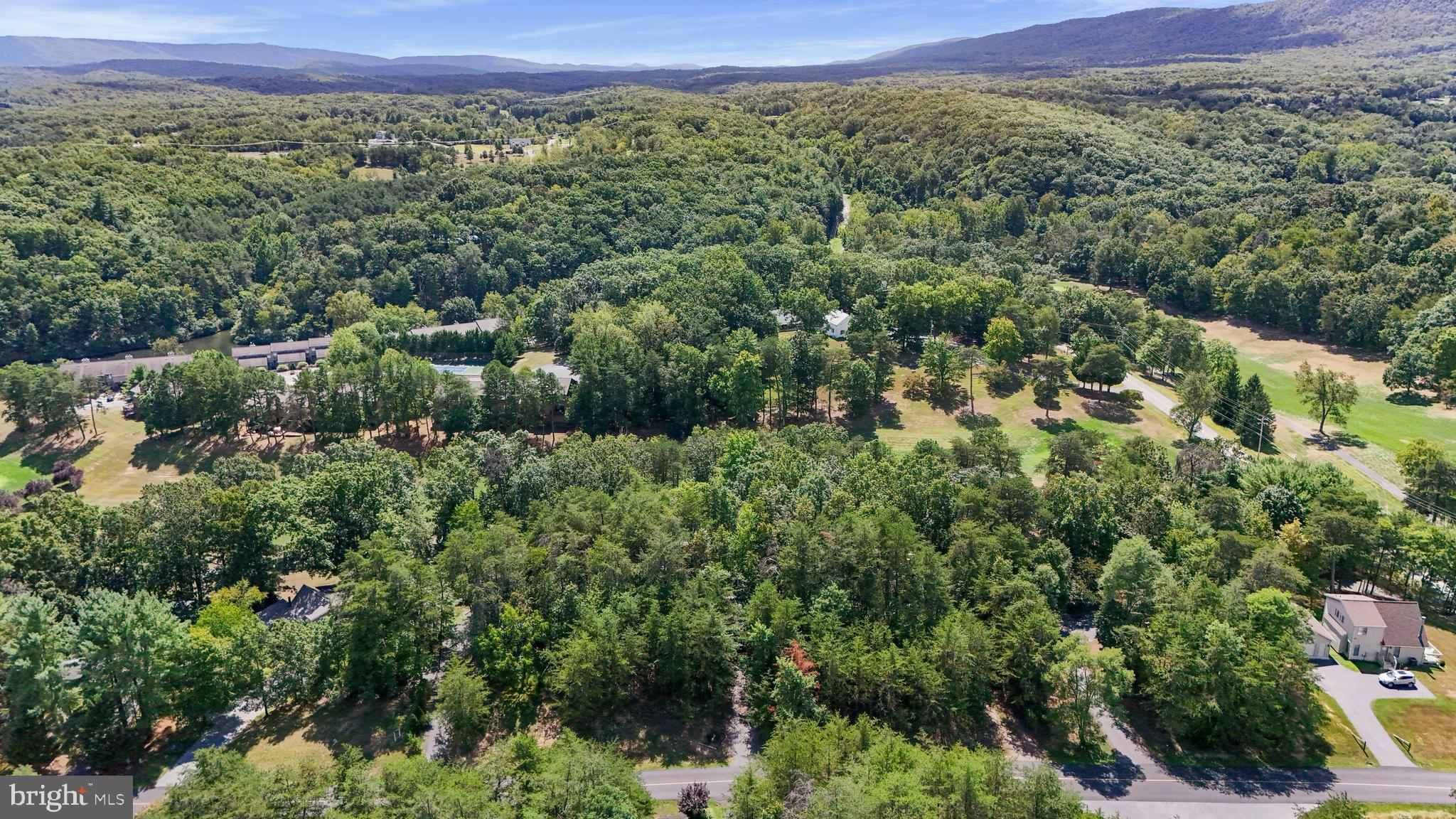 THE WOODS - Residential