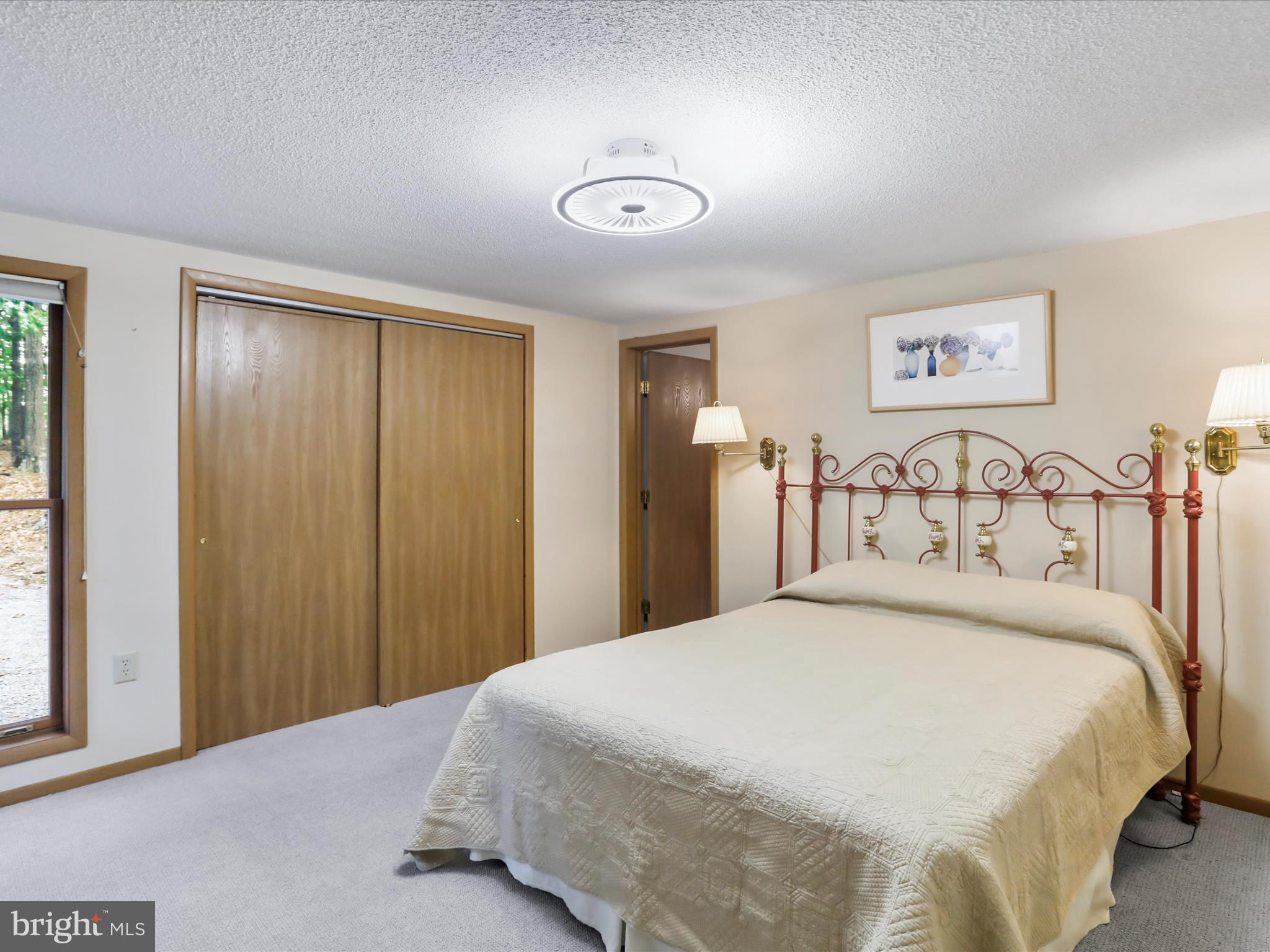 THE WOODS - Residential