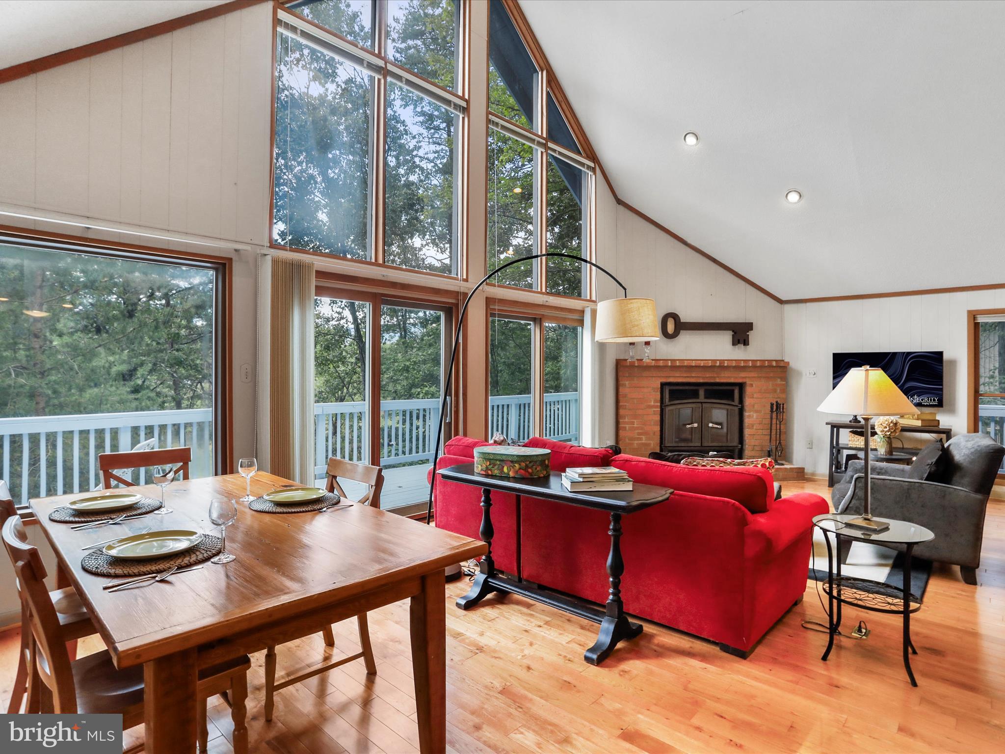 THE WOODS - Residential