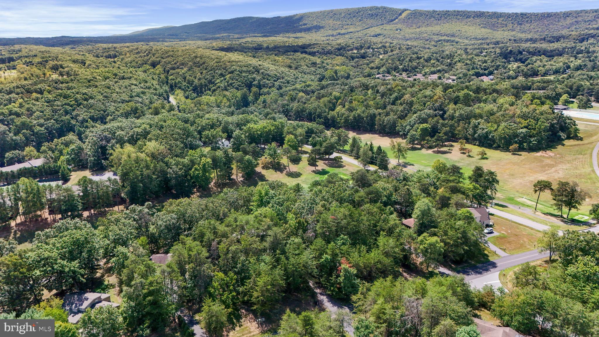 THE WOODS - Residential