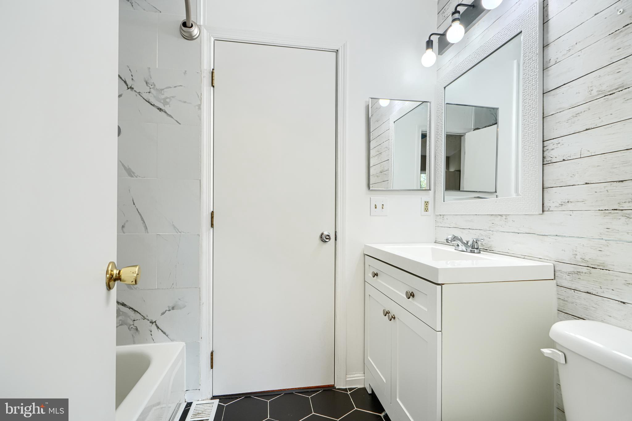 WOODS AT BAYVIEW - Residential