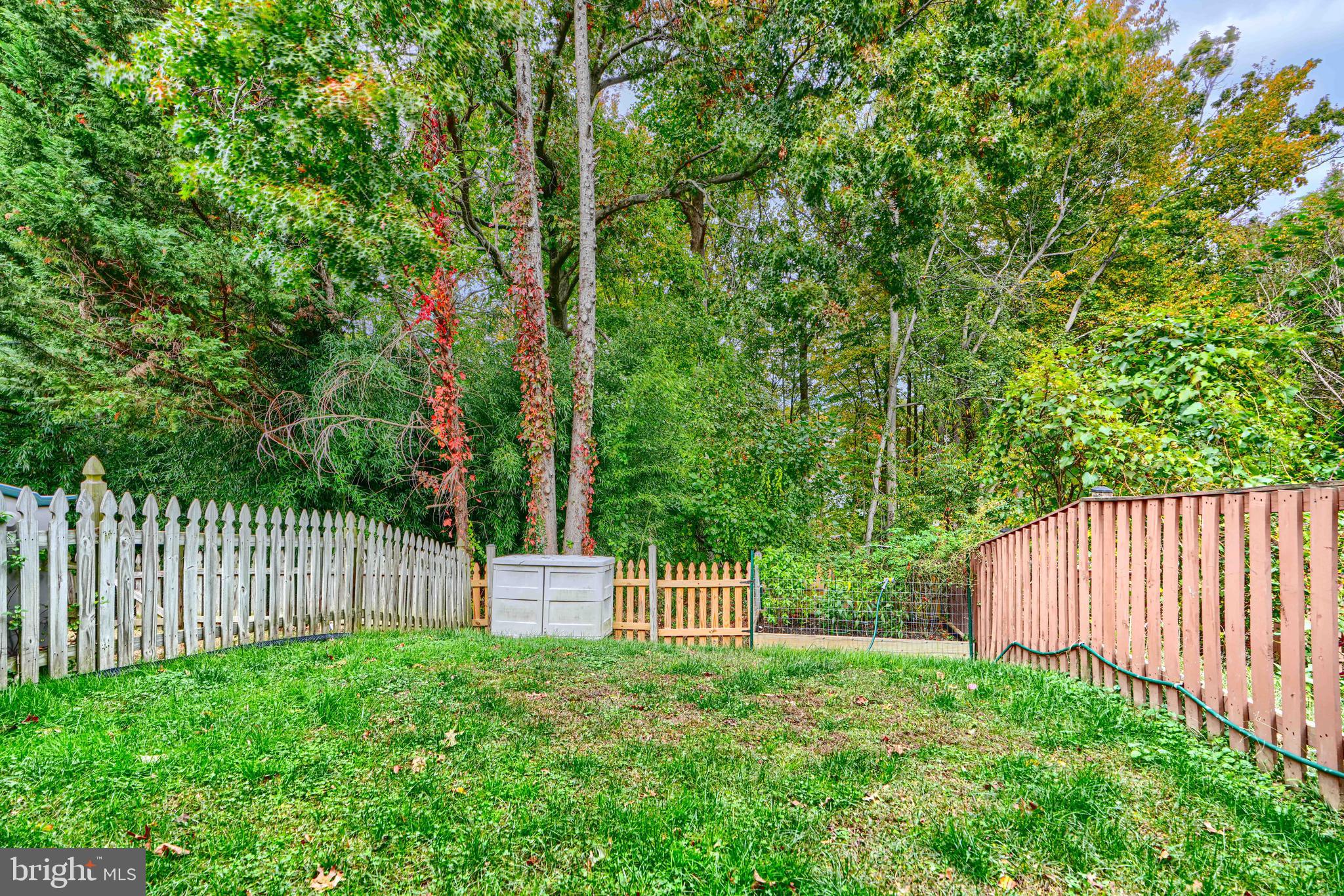 WOODS AT BAYVIEW - Residential