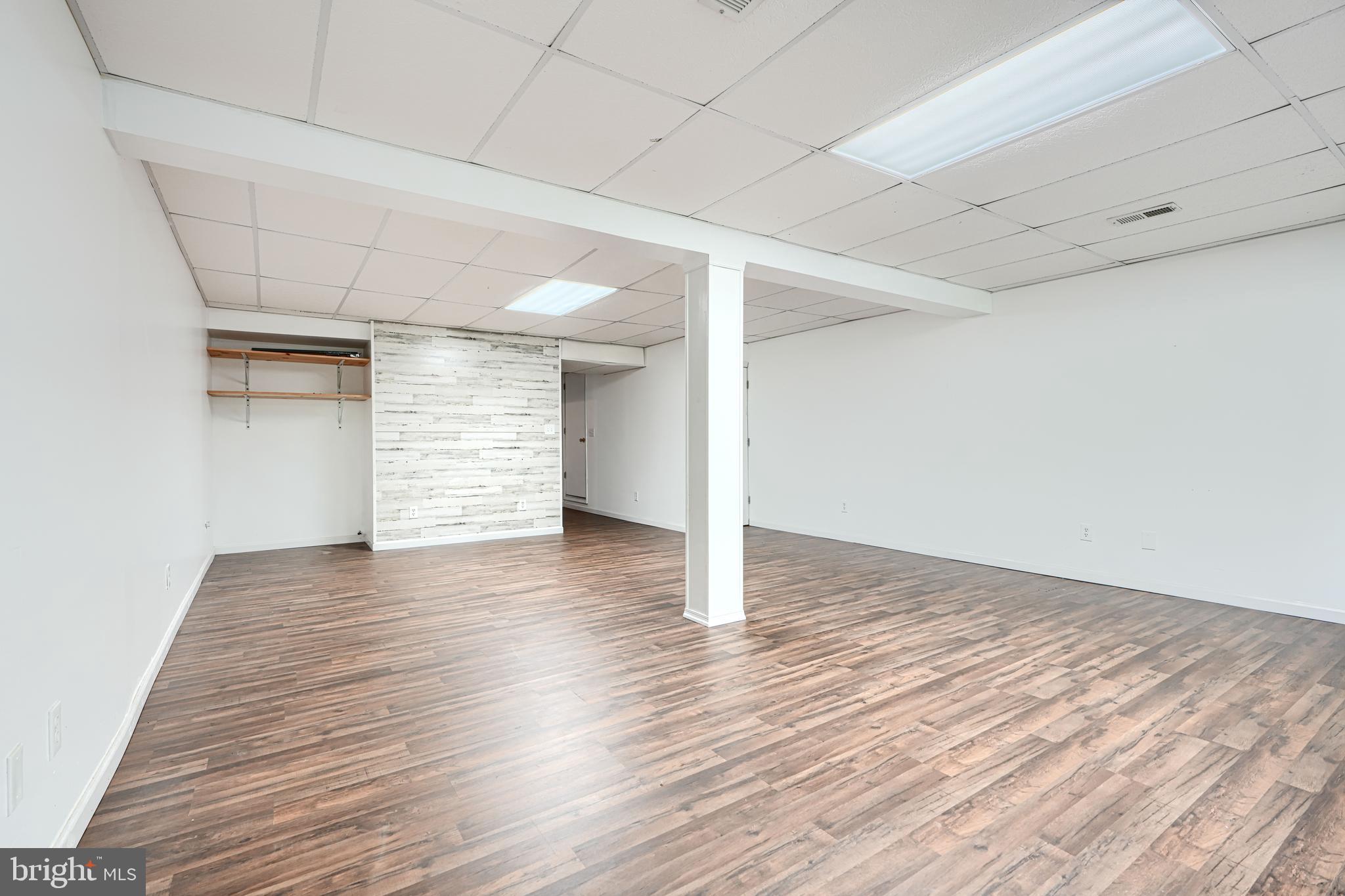 WOODS AT BAYVIEW - Residential