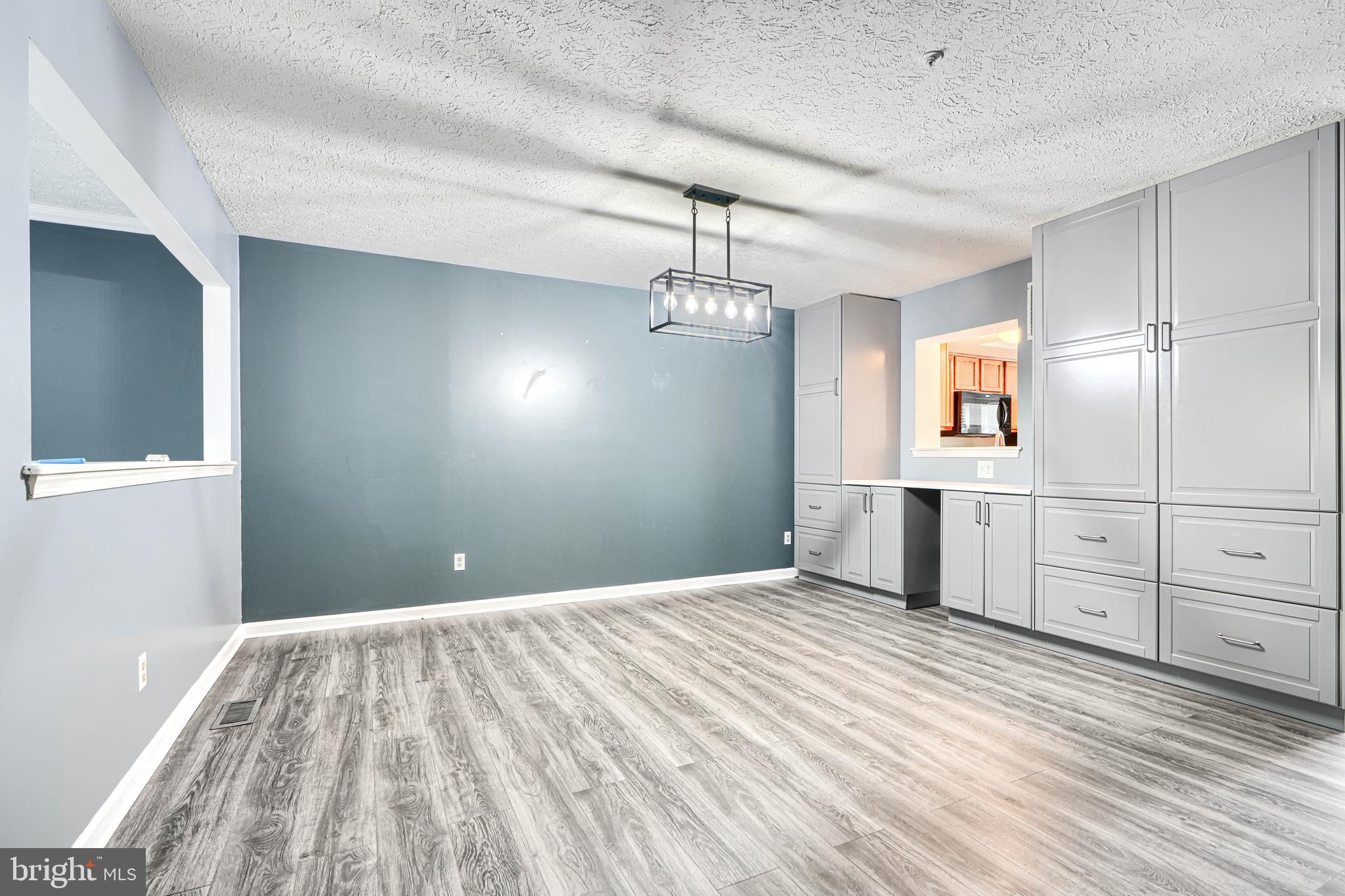 WOODS AT BAYVIEW - Residential