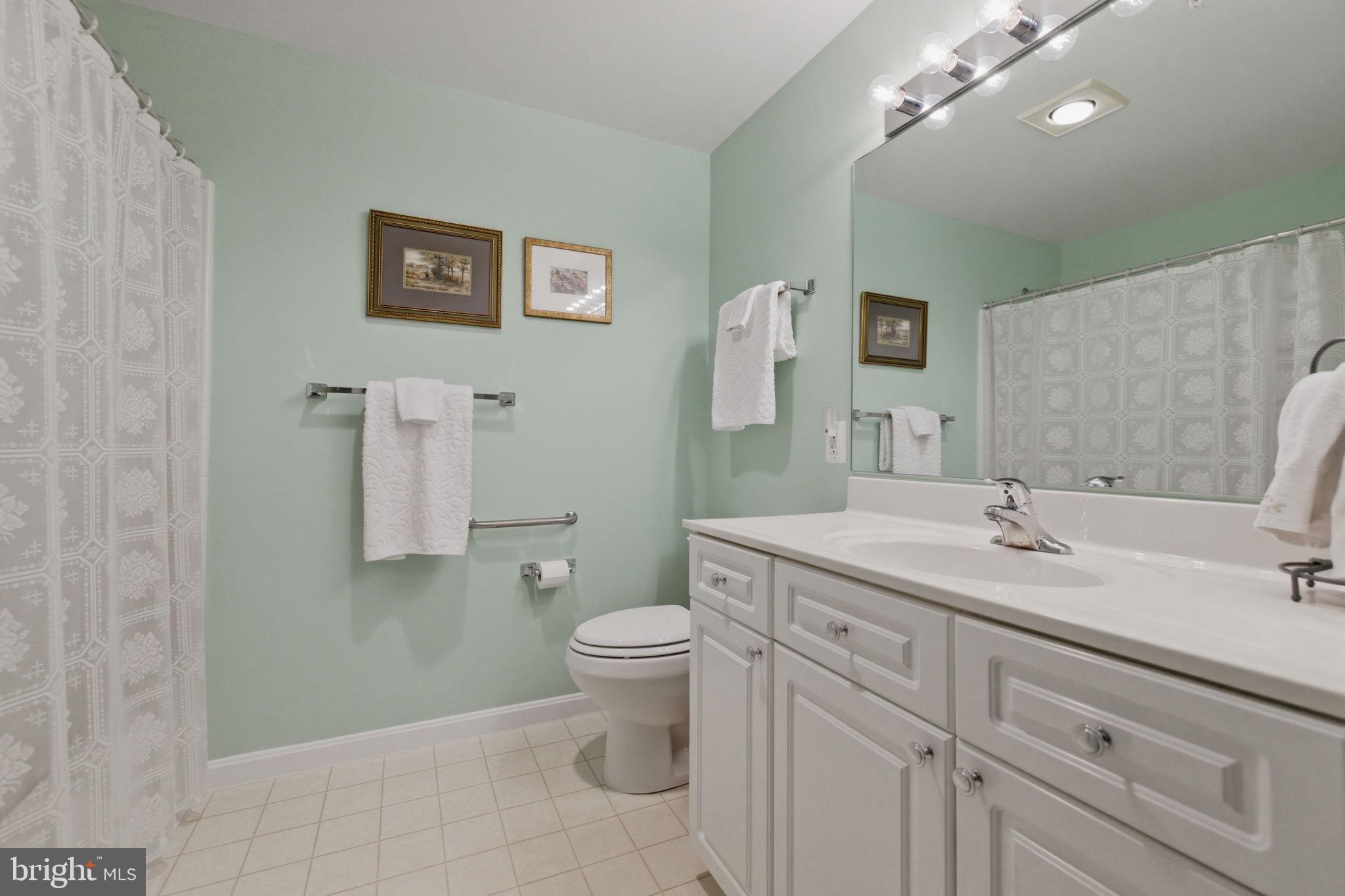 MAGNOLIAS AT LANSDOWNE WOODS - Residential