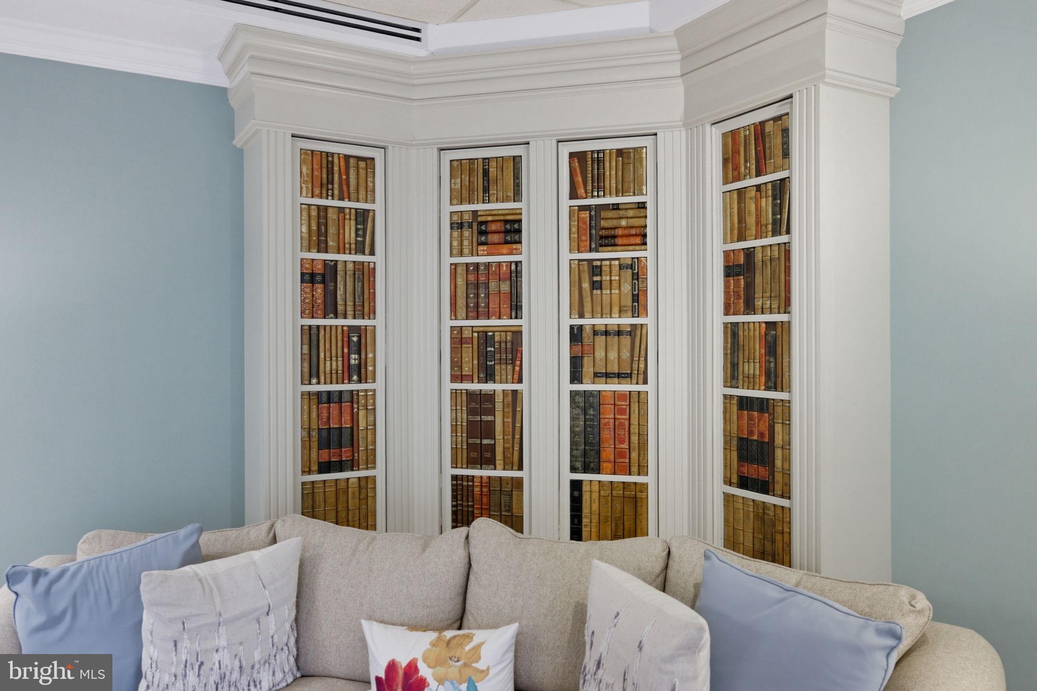 MAGNOLIAS AT LANSDOWNE WOODS - Residential