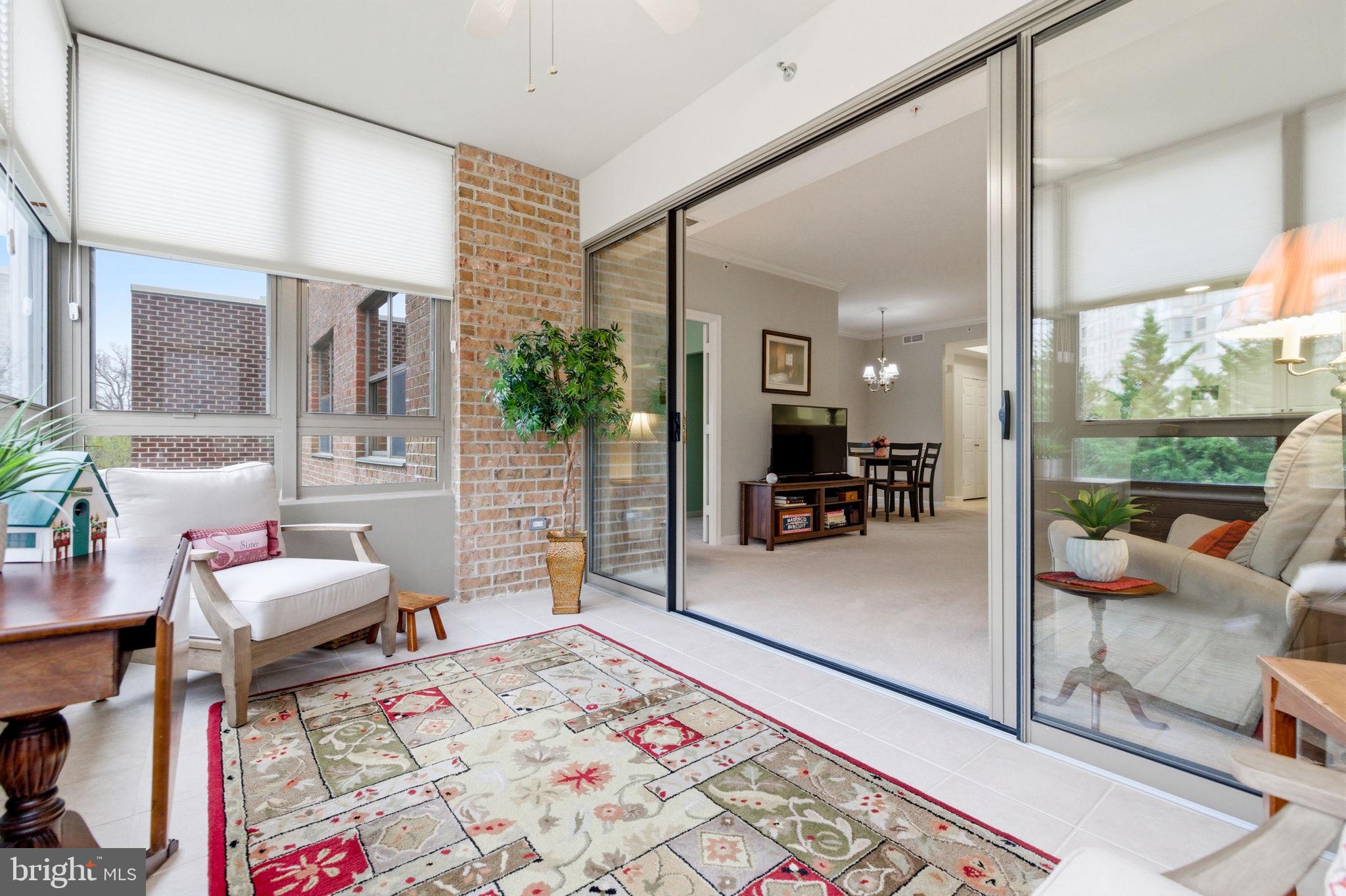 MAGNOLIAS AT LANSDOWNE WOODS - Residential