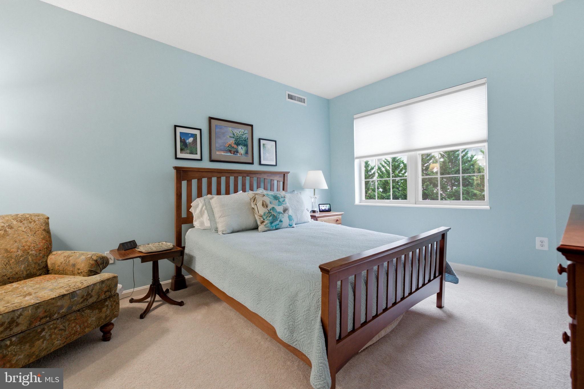 MAGNOLIAS AT LANSDOWNE WOODS - Residential