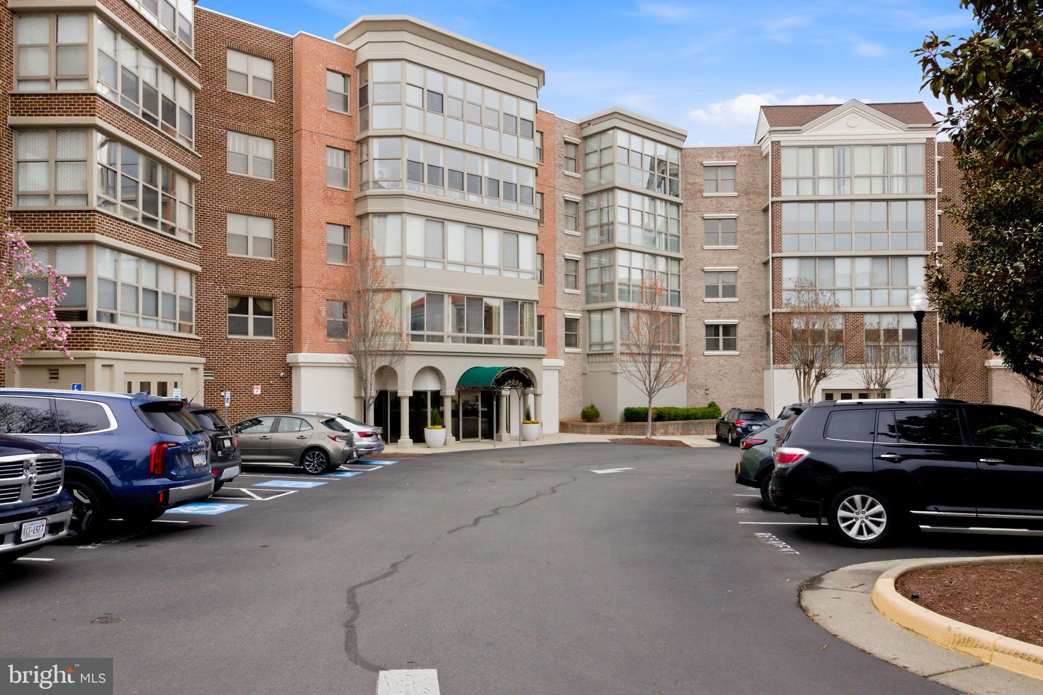 MAGNOLIAS AT LANSDOWNE WOODS - Residential